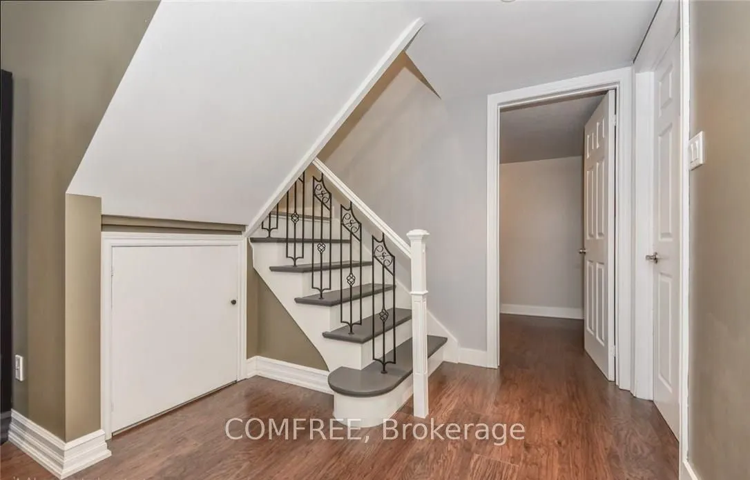 93 Water Street E