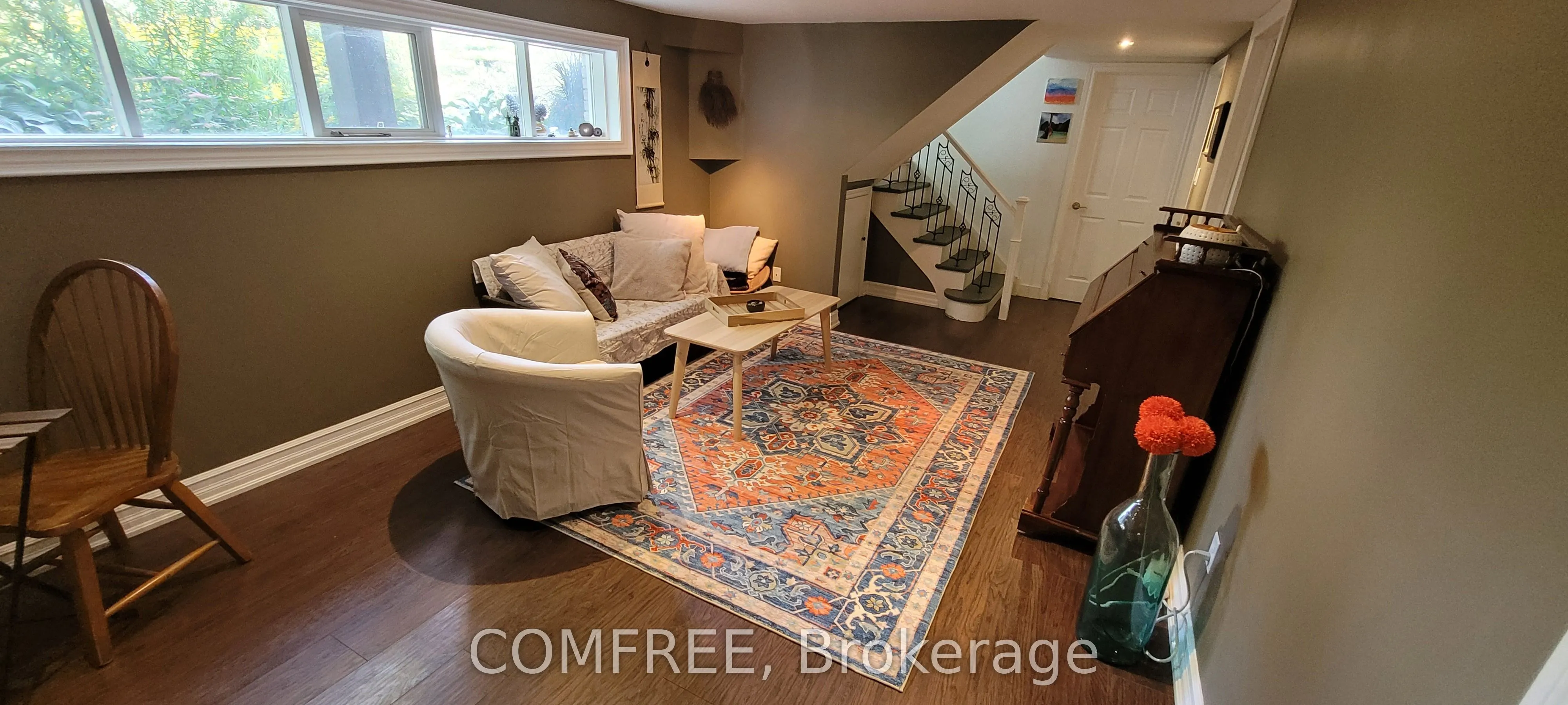 93 Water Street E