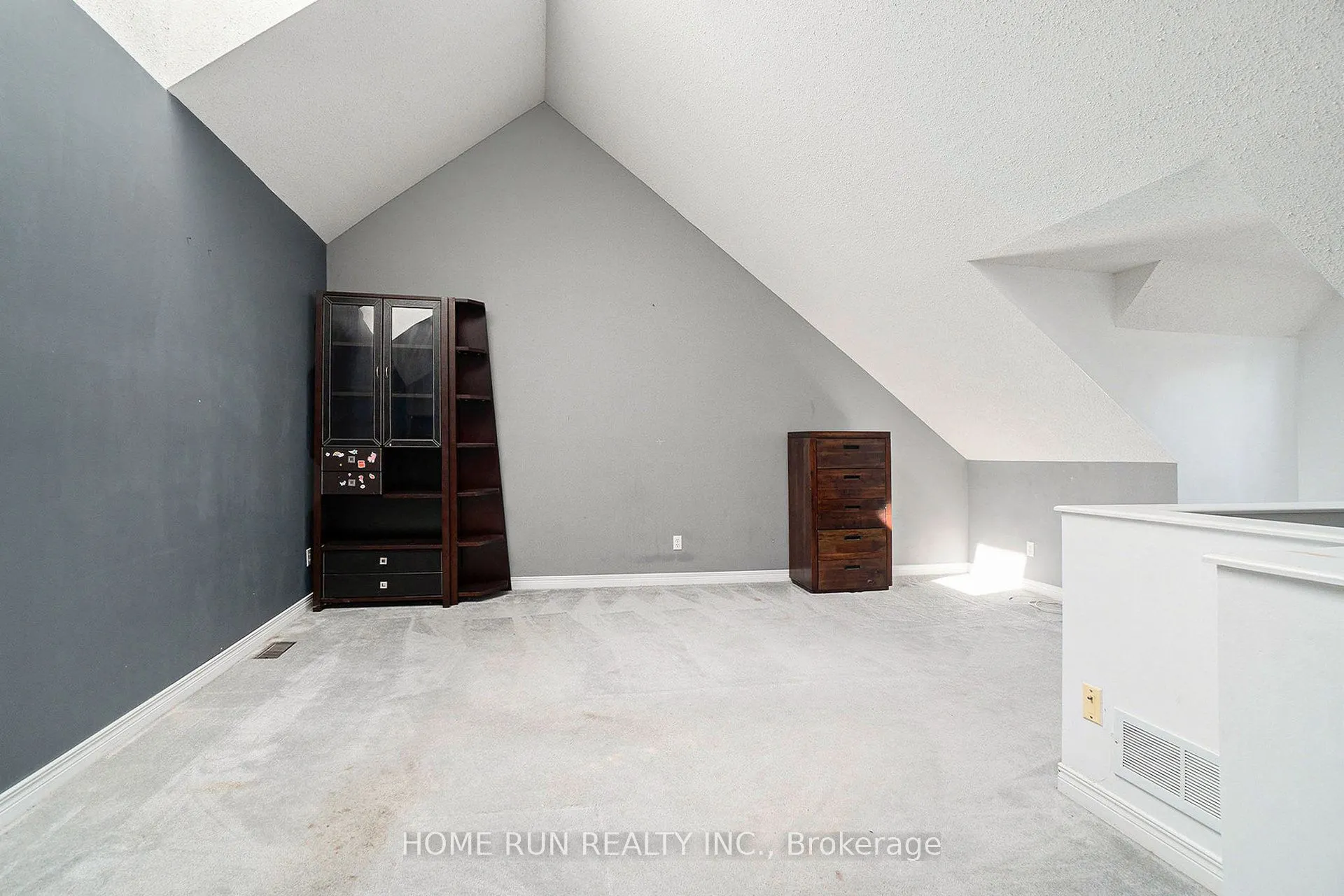 956 Lovitt Road