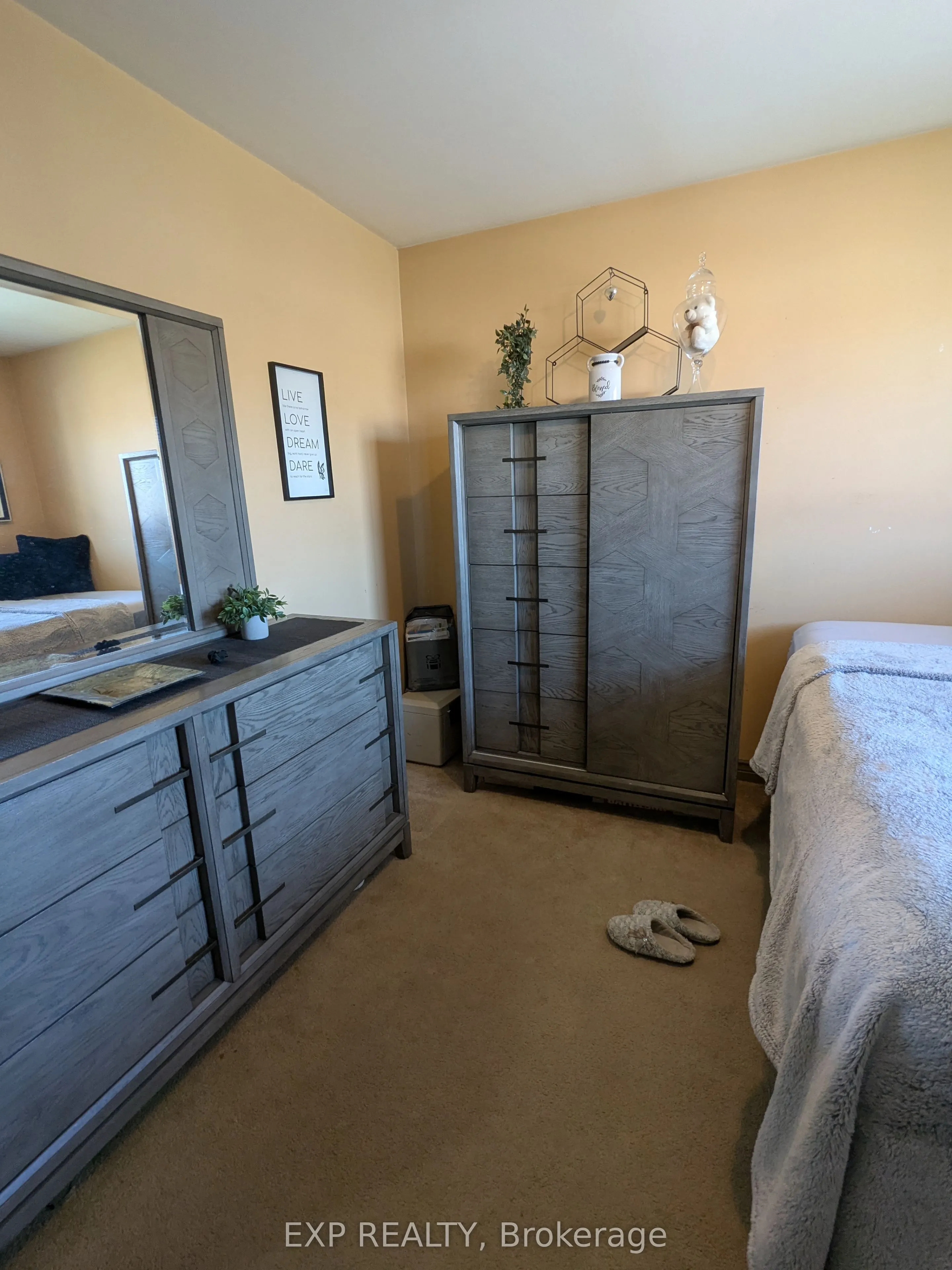 11209 Ancona Crescent