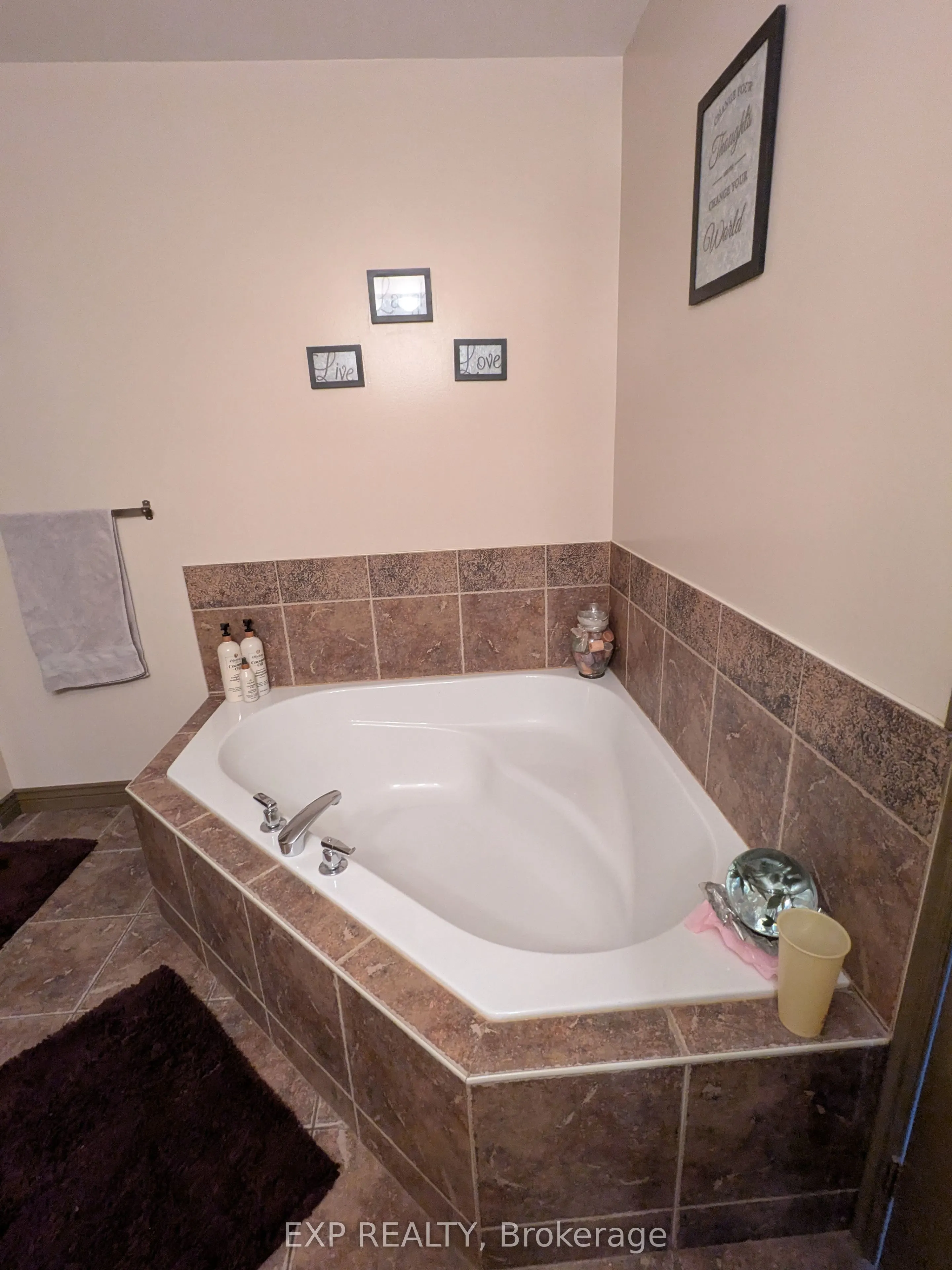 11209 Ancona Crescent