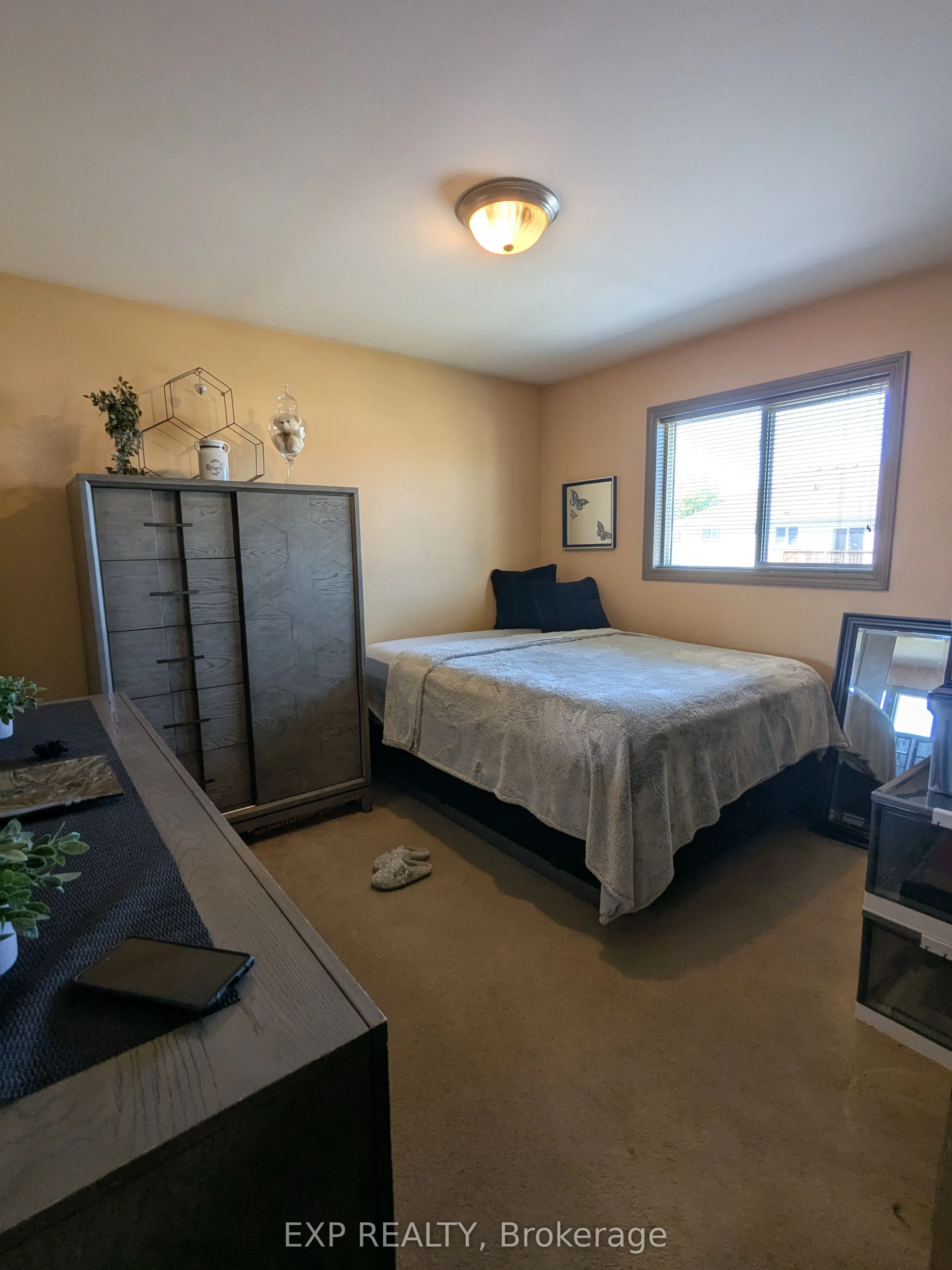 11209 Ancona Crescent