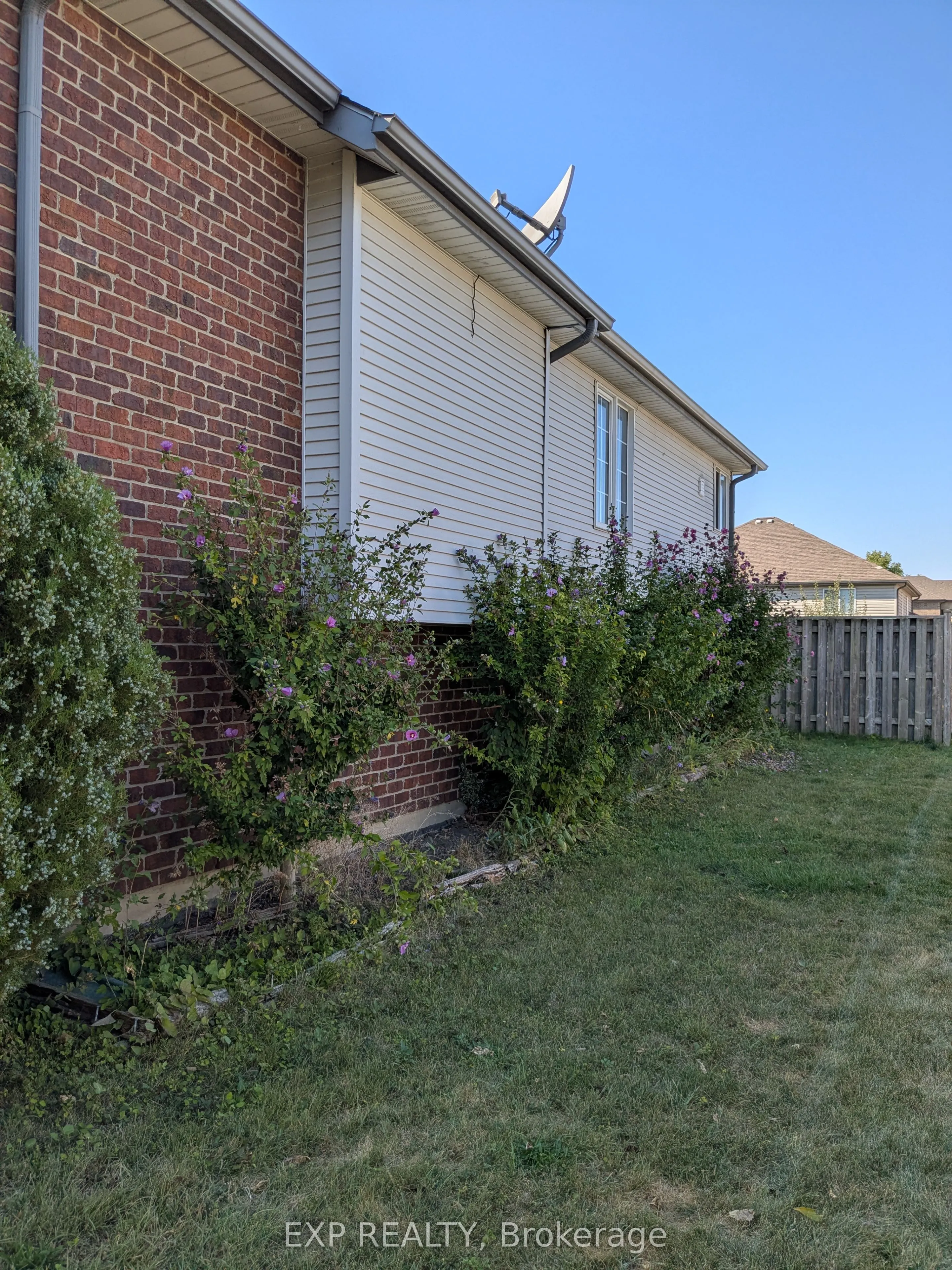 11209 Ancona Crescent