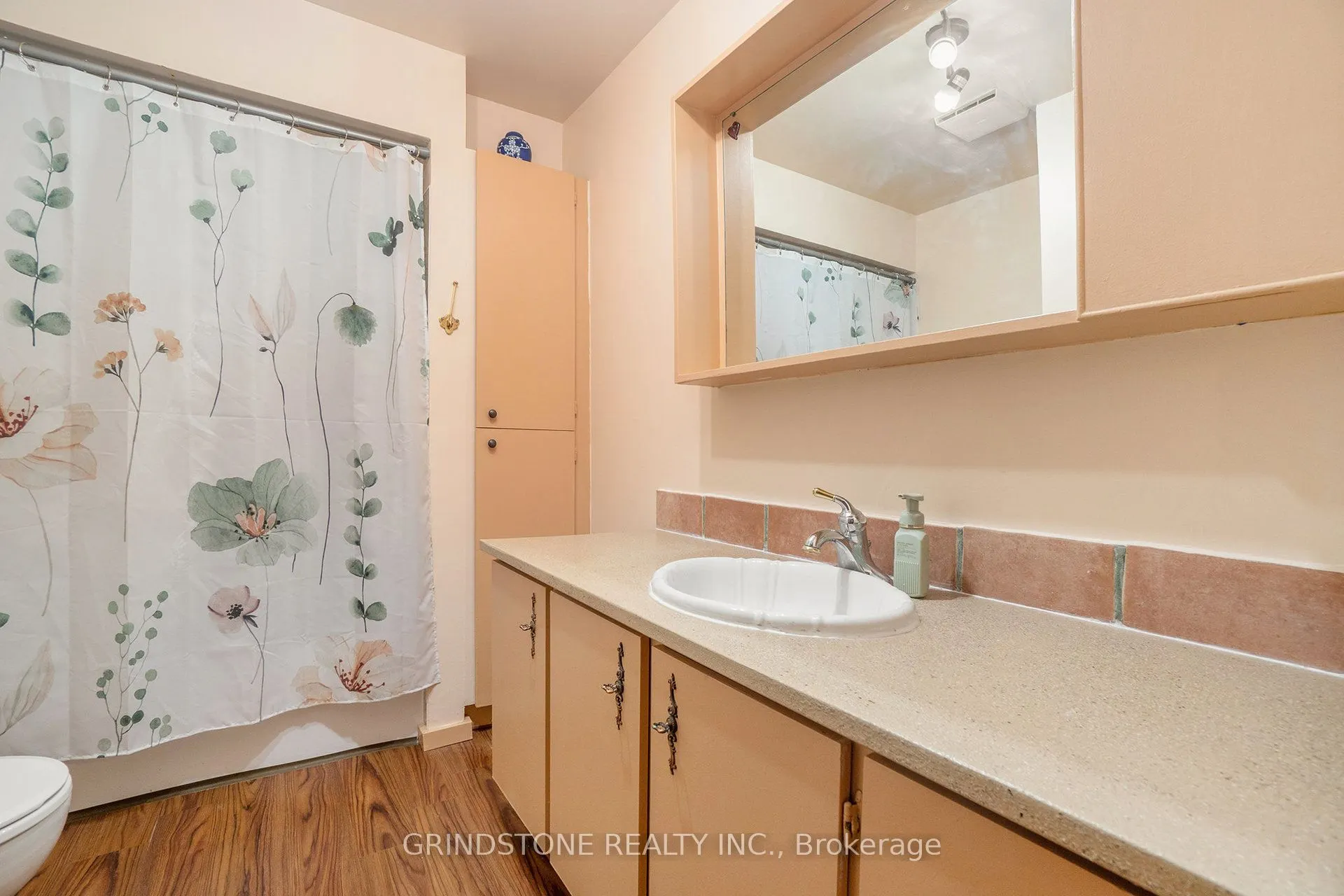 21 Midland Crescent, #14