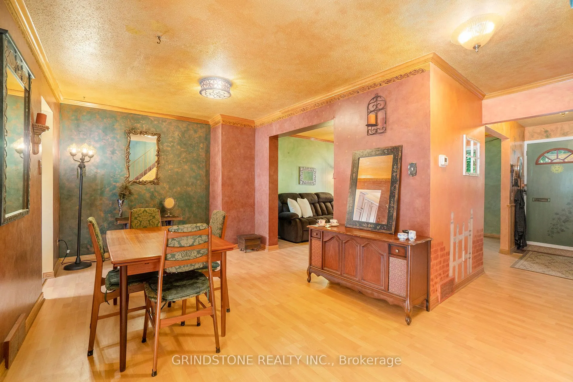 21 Midland Crescent, #14