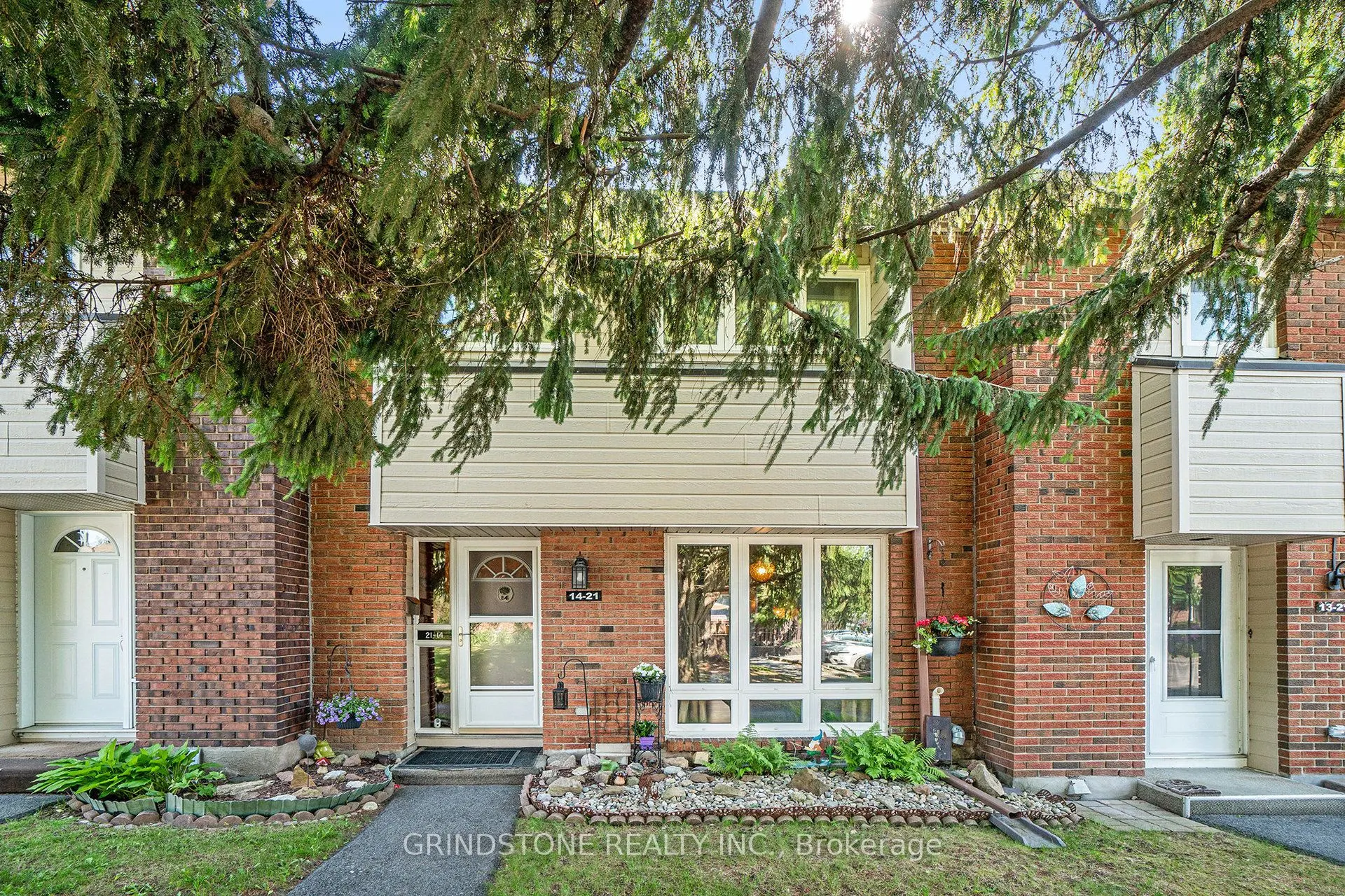 21 Midland Crescent, #14