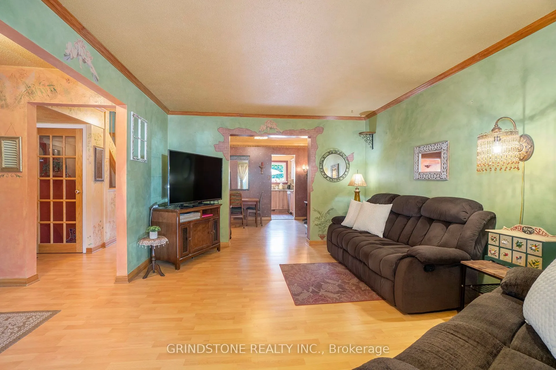 21 Midland Crescent, #14