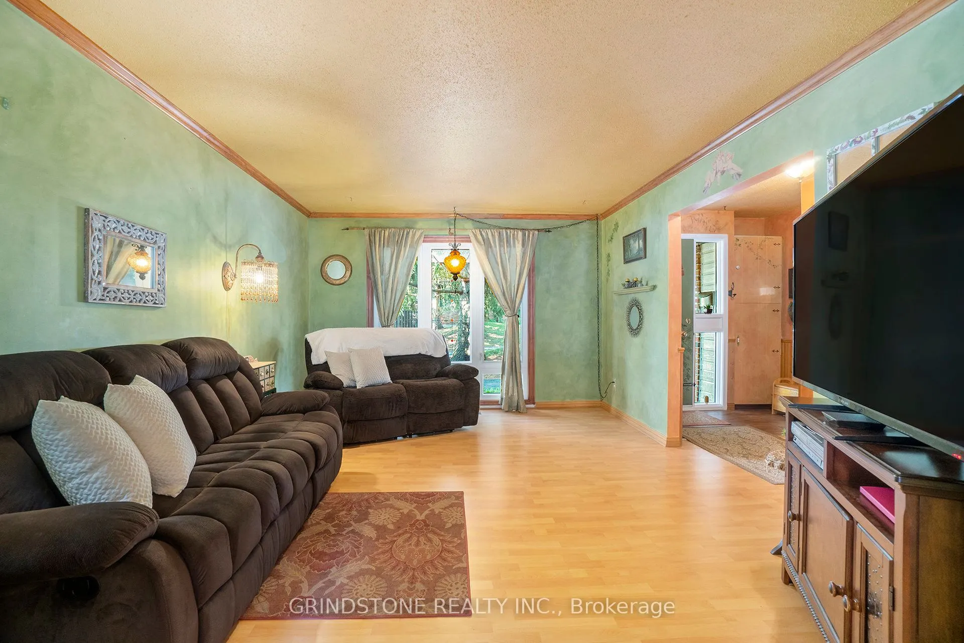 21 Midland Crescent, #14
