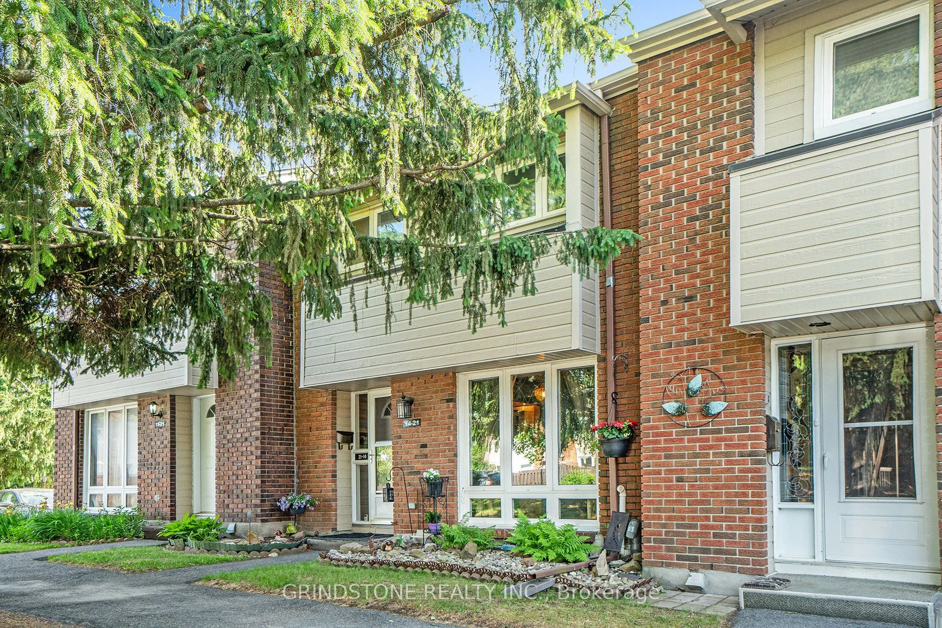 21 Midland Crescent, #14