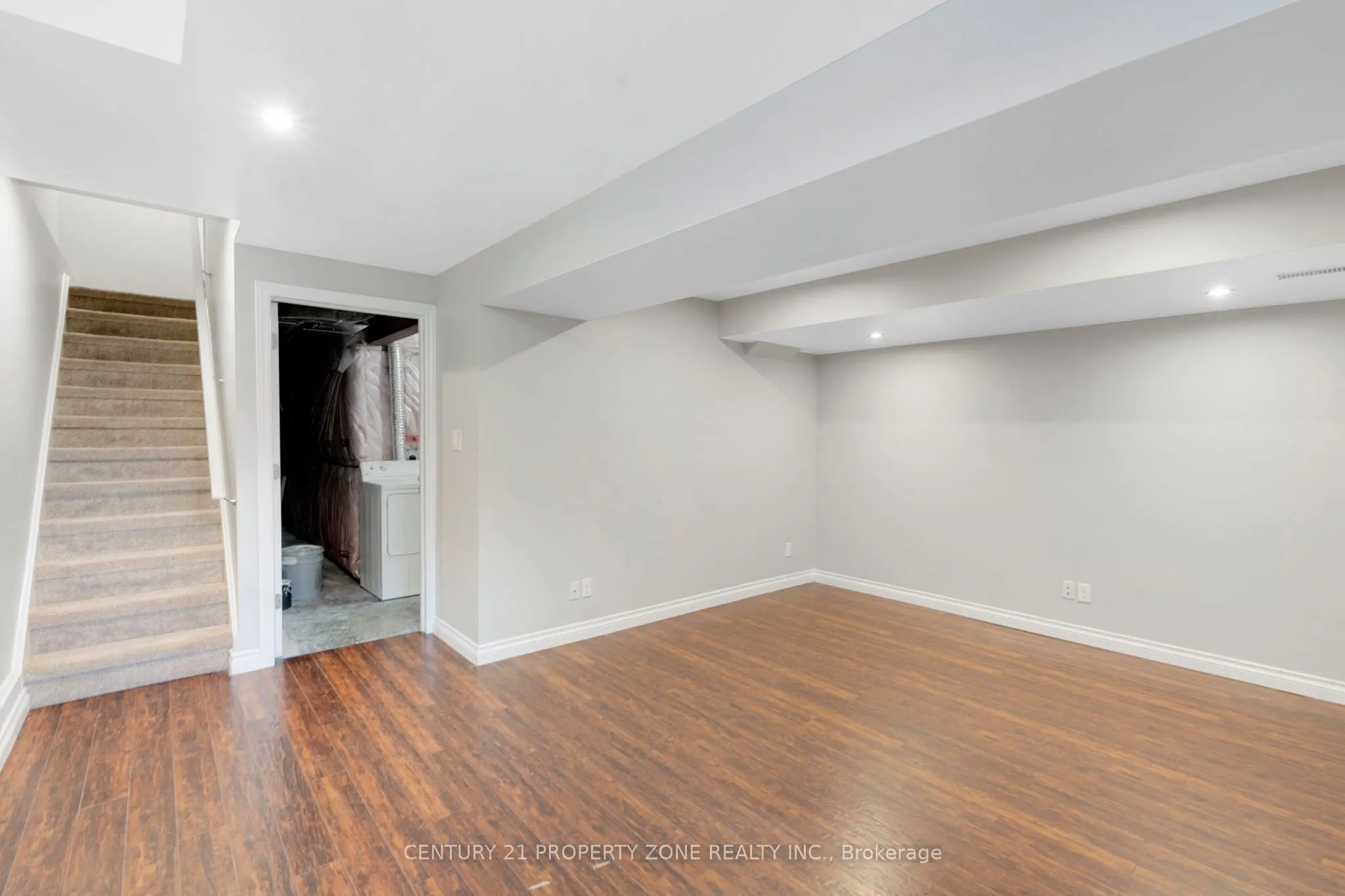 525 Banffshire Crescent