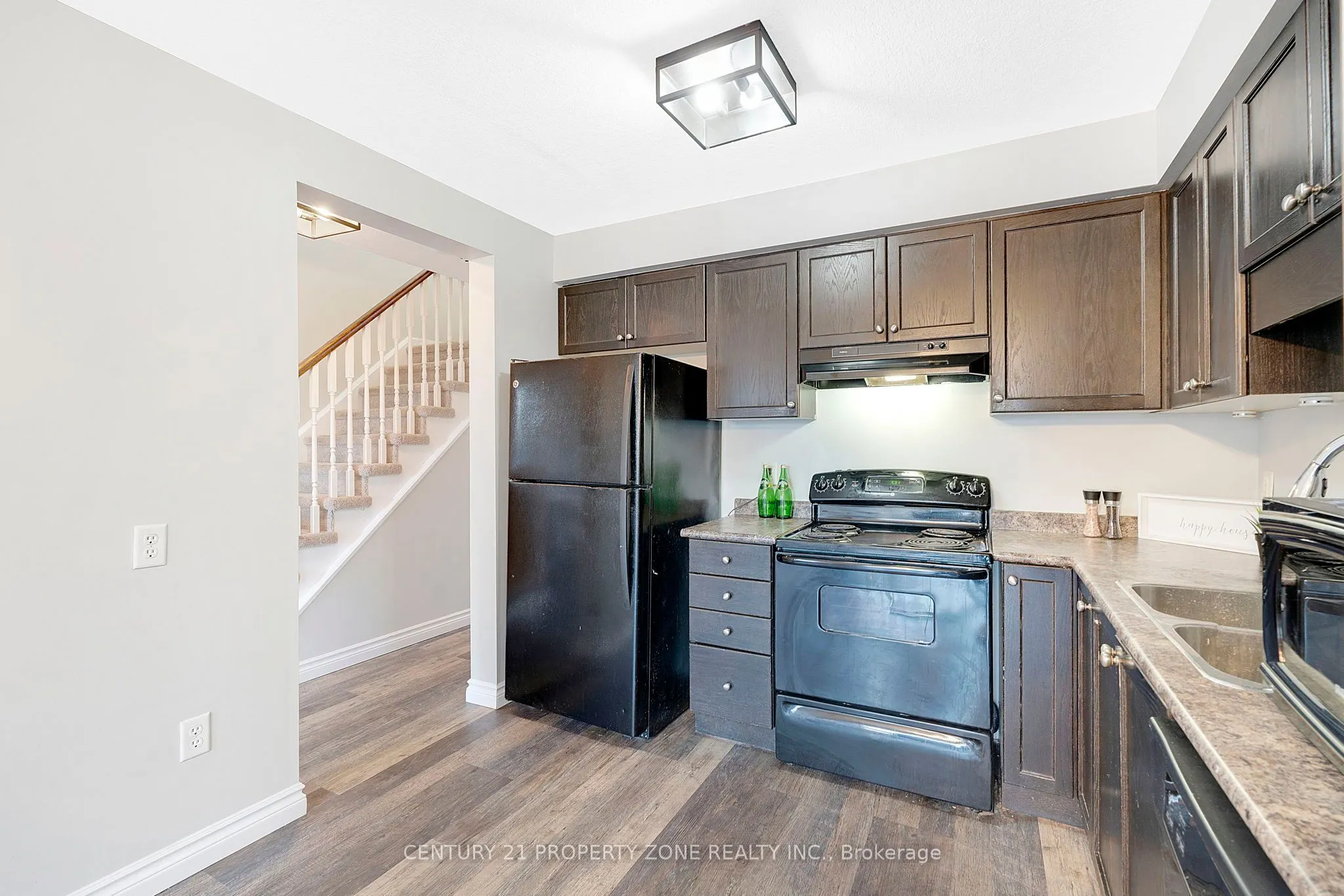 525 Banffshire Crescent