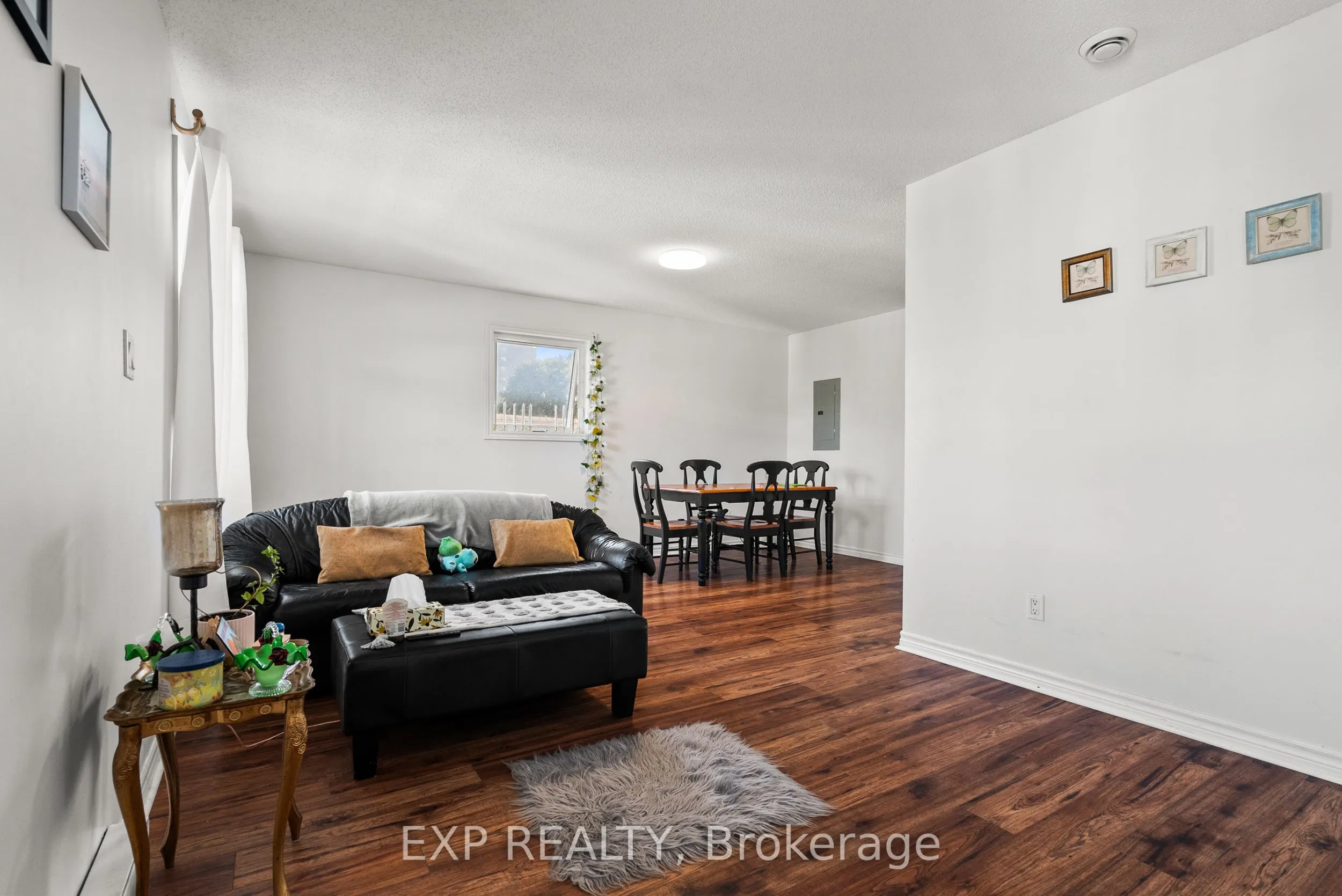 52 Champagne Avenue S, #C