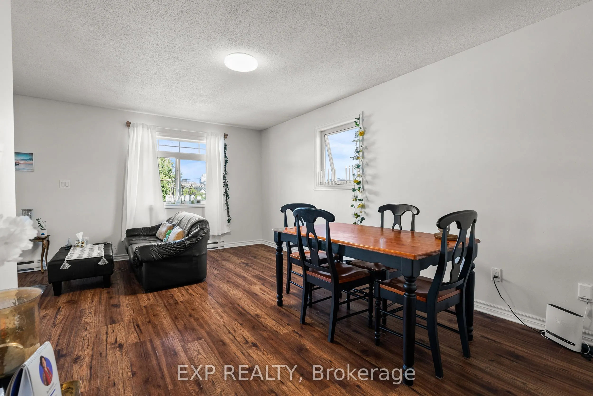 52 Champagne Avenue S, #C