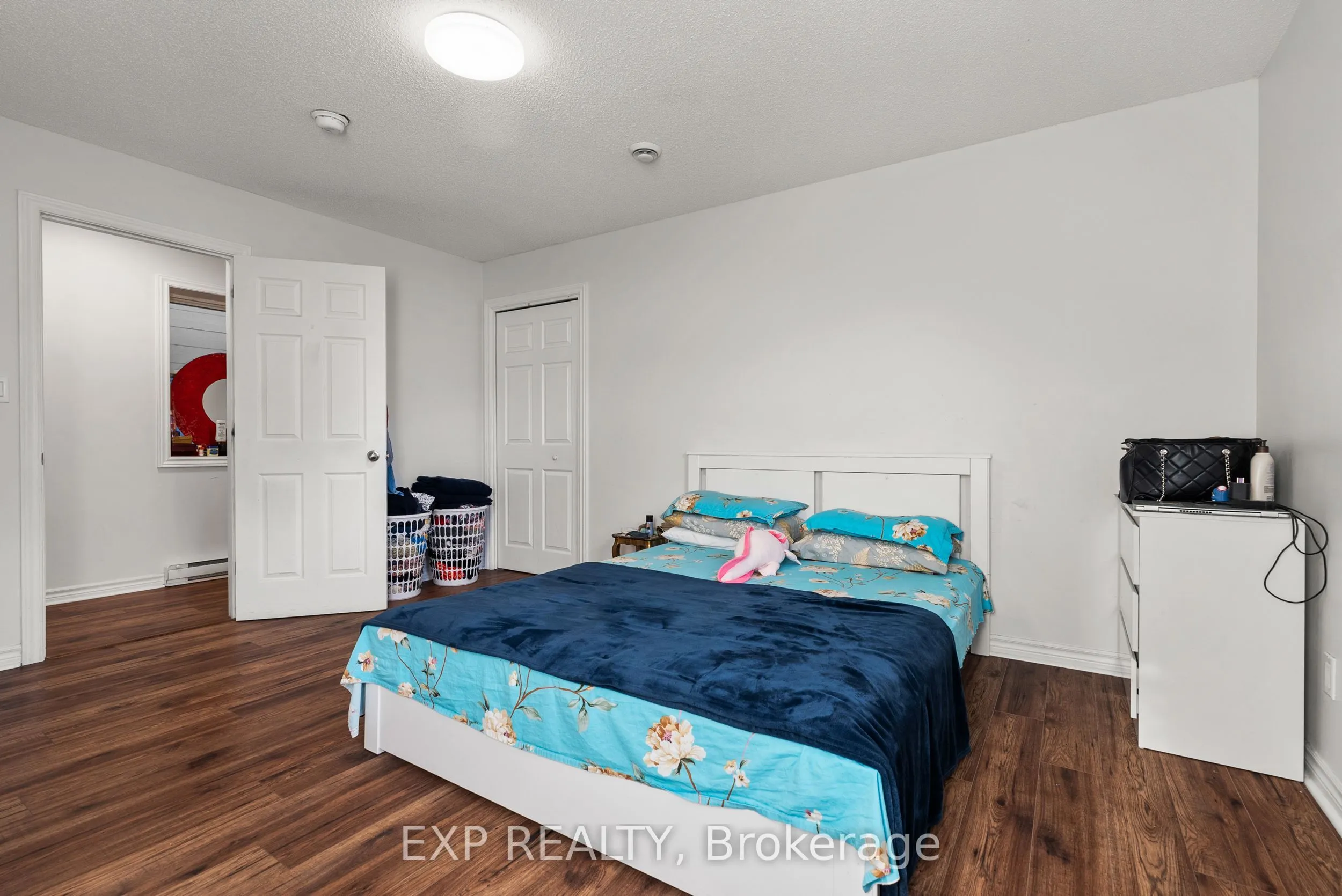 52 Champagne Avenue S, #C