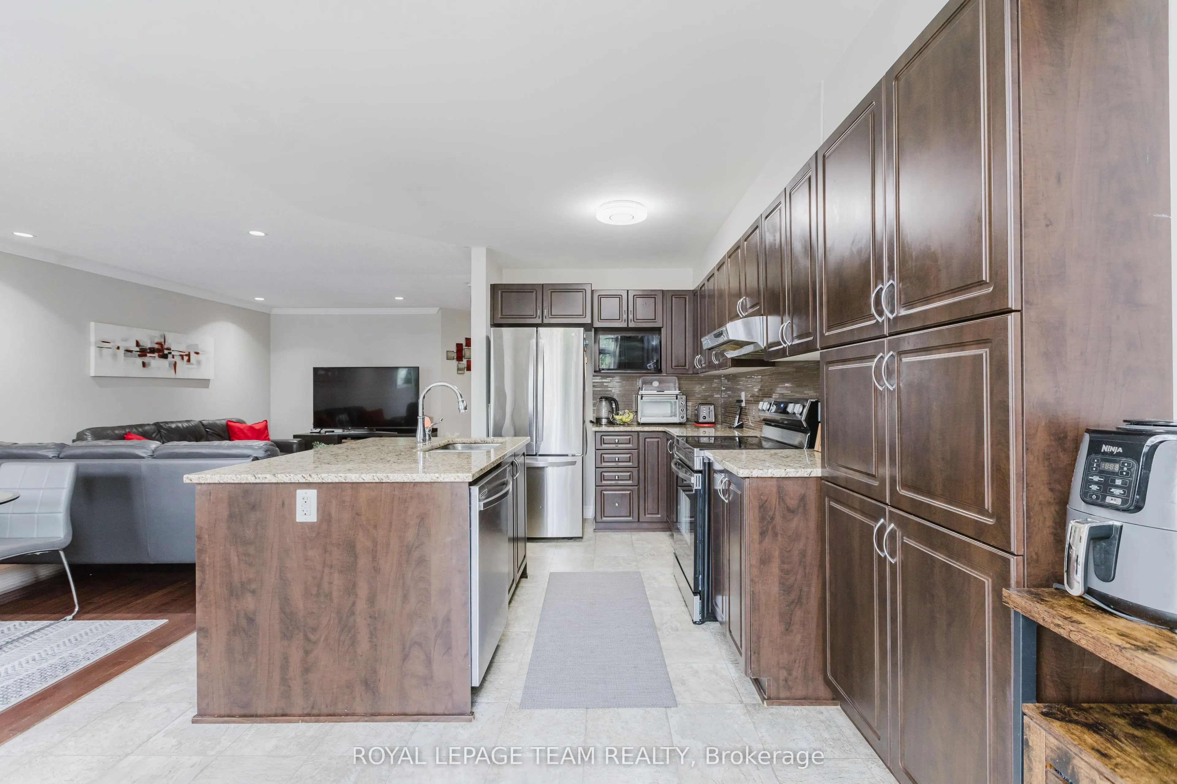 121 Mancini Way