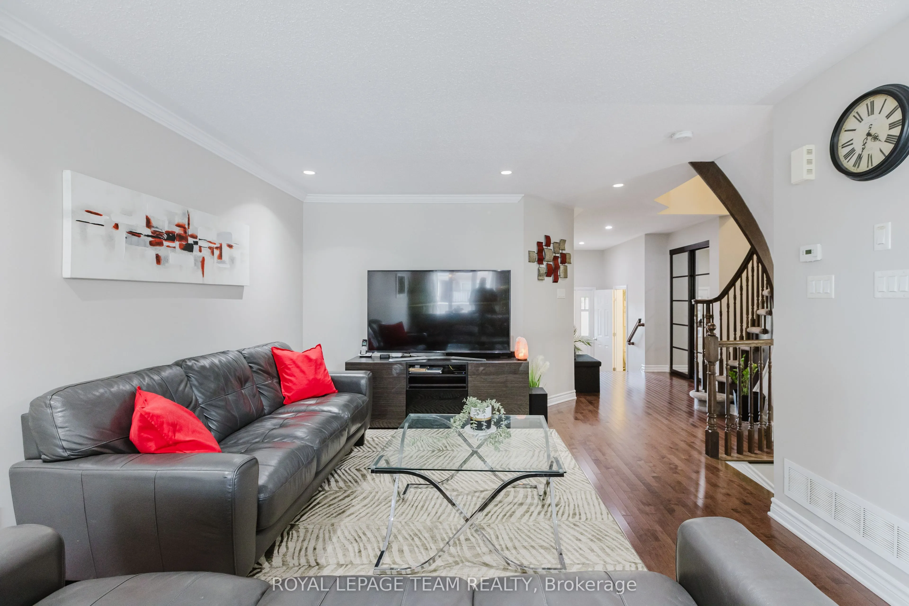 121 Mancini Way