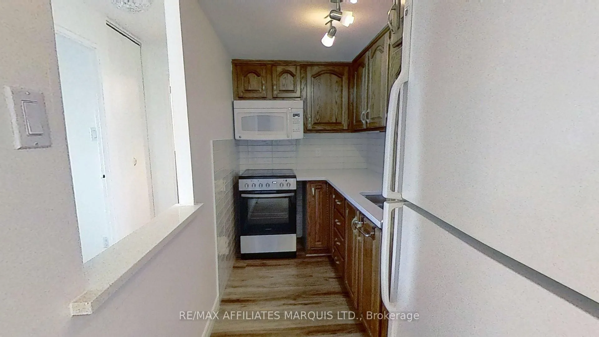 308 Second Street E, #1106