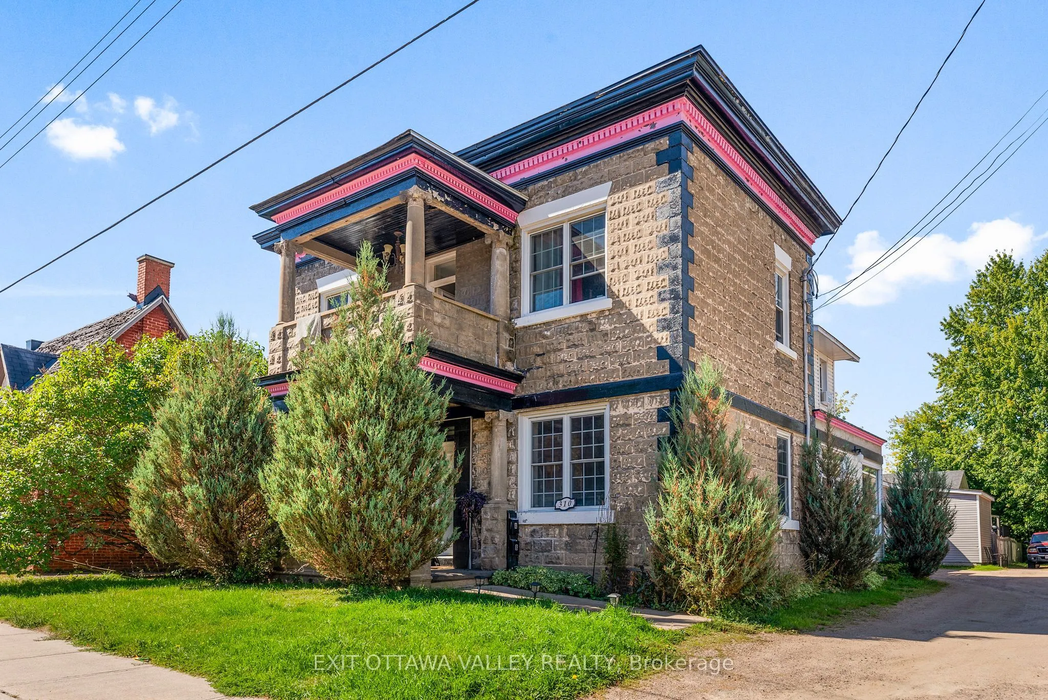 310 Murray Street