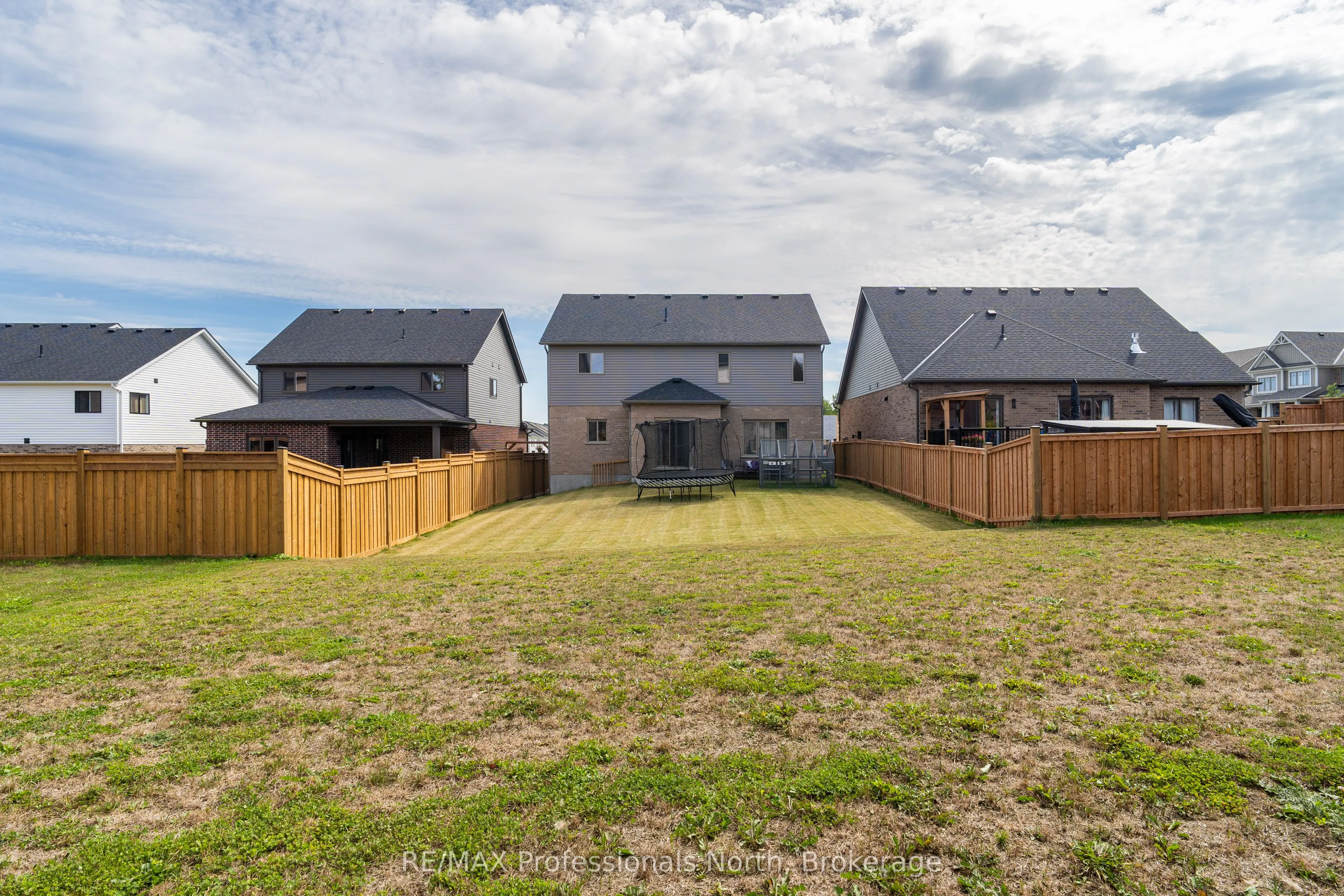 35 Woodstream Drive