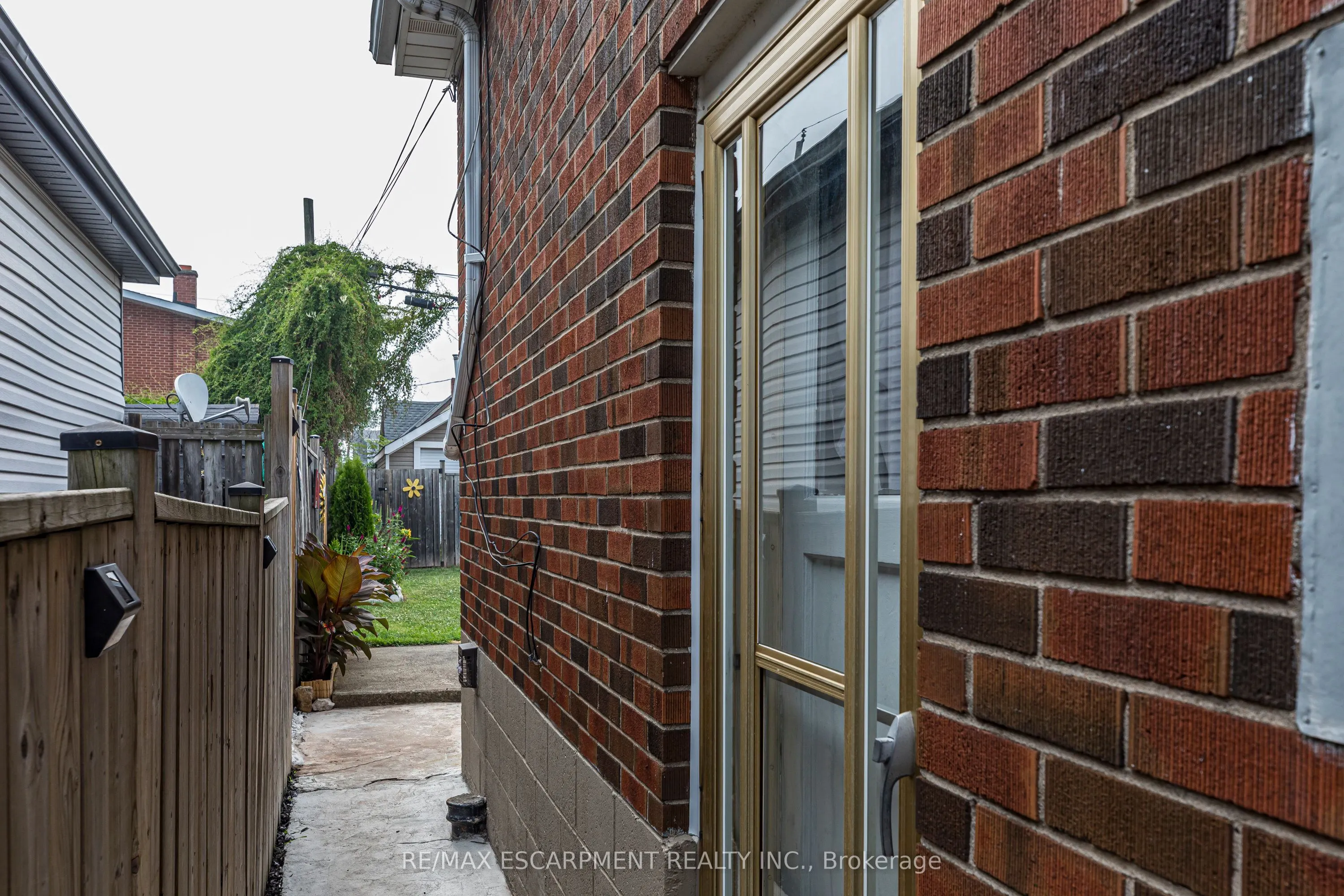 118 Julian Avenue