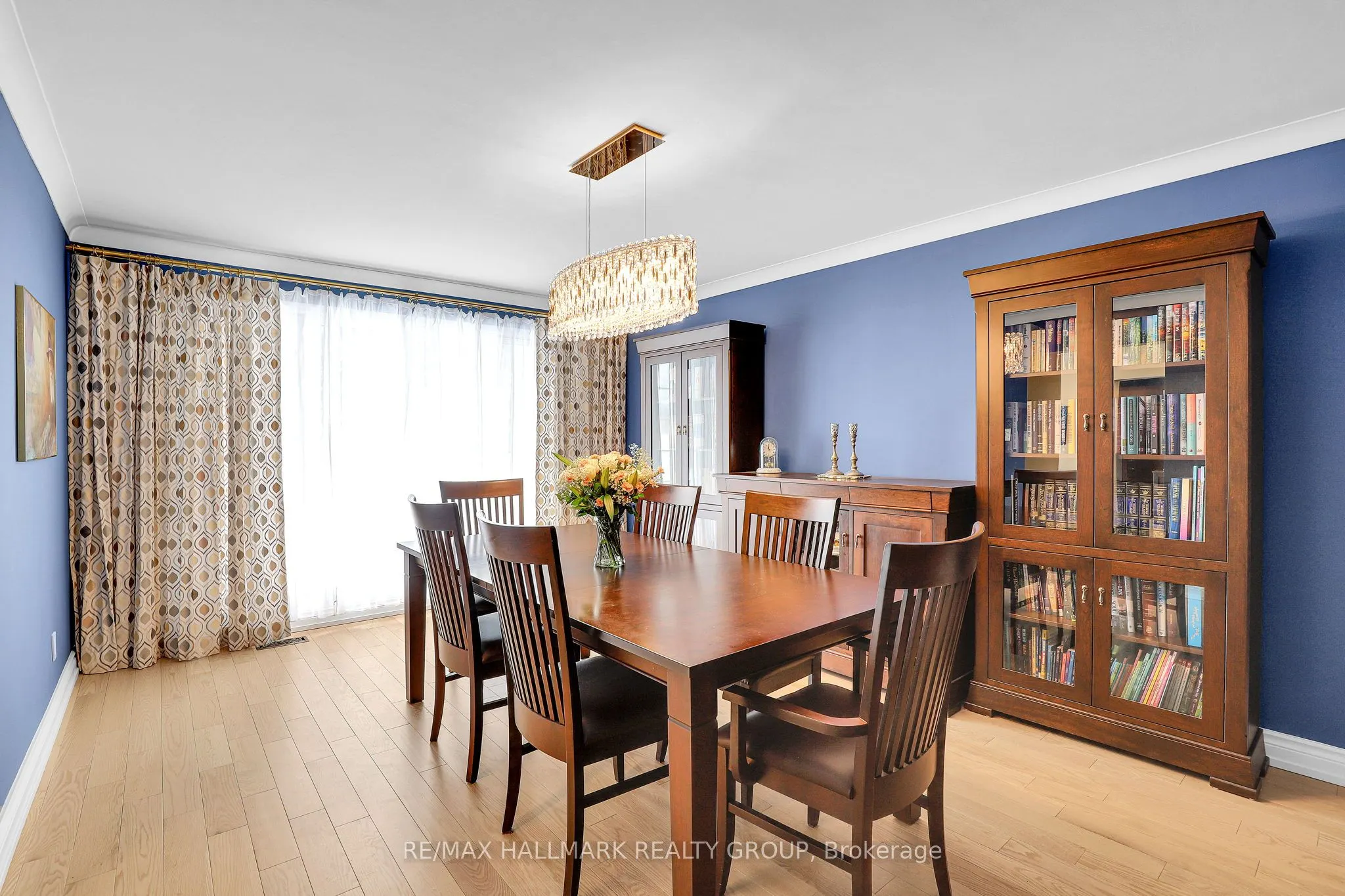 1712 Playfair Drive