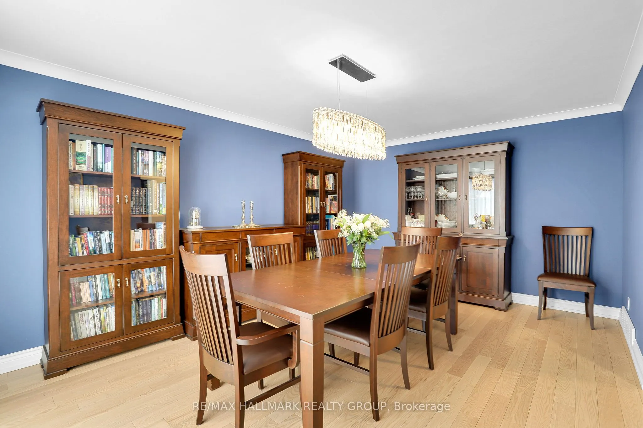 1712 Playfair Drive