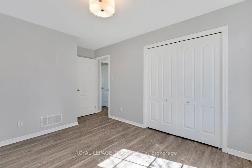 712 Hyndman Road