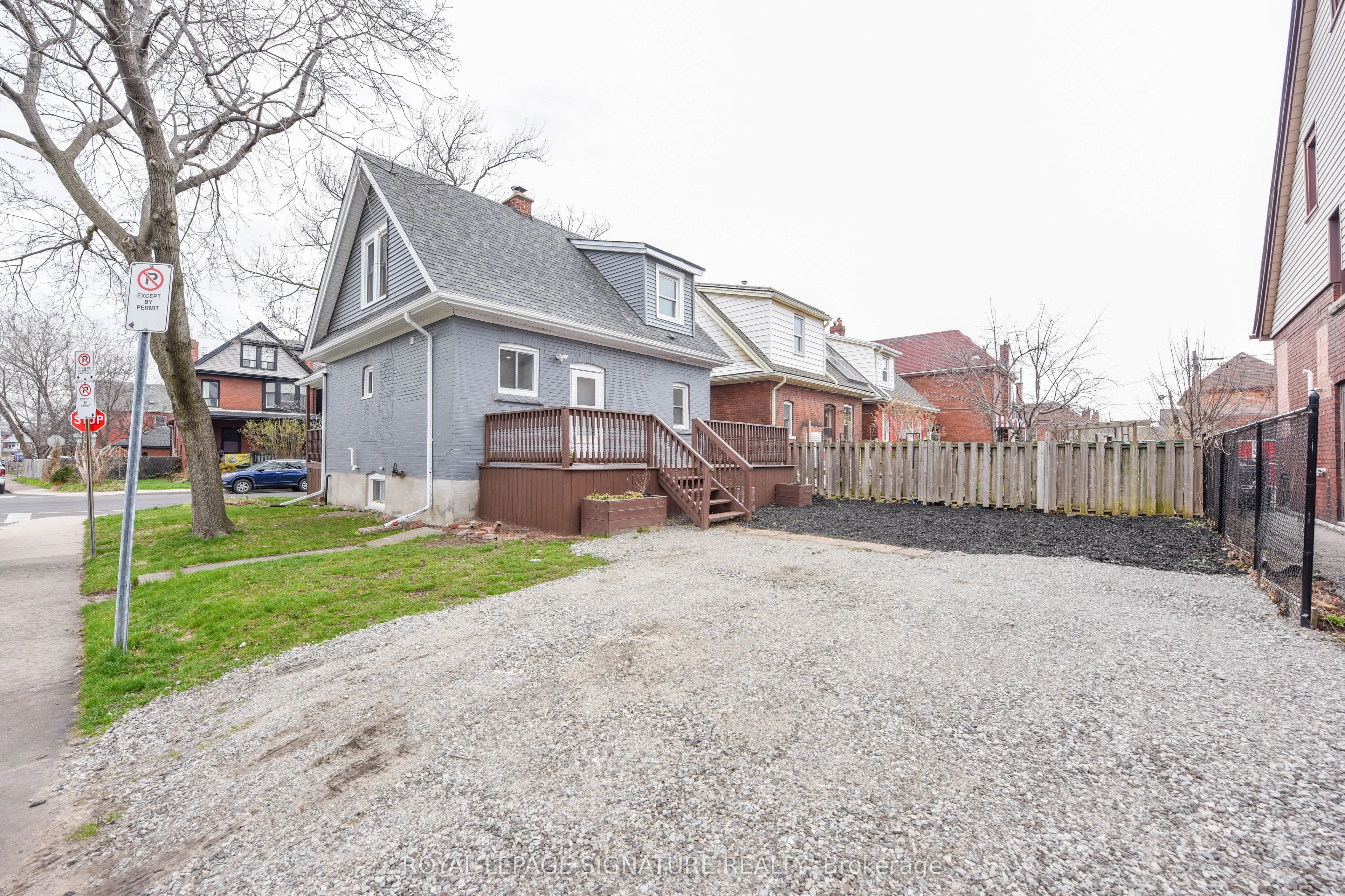 50 Barnesdale Avenue N