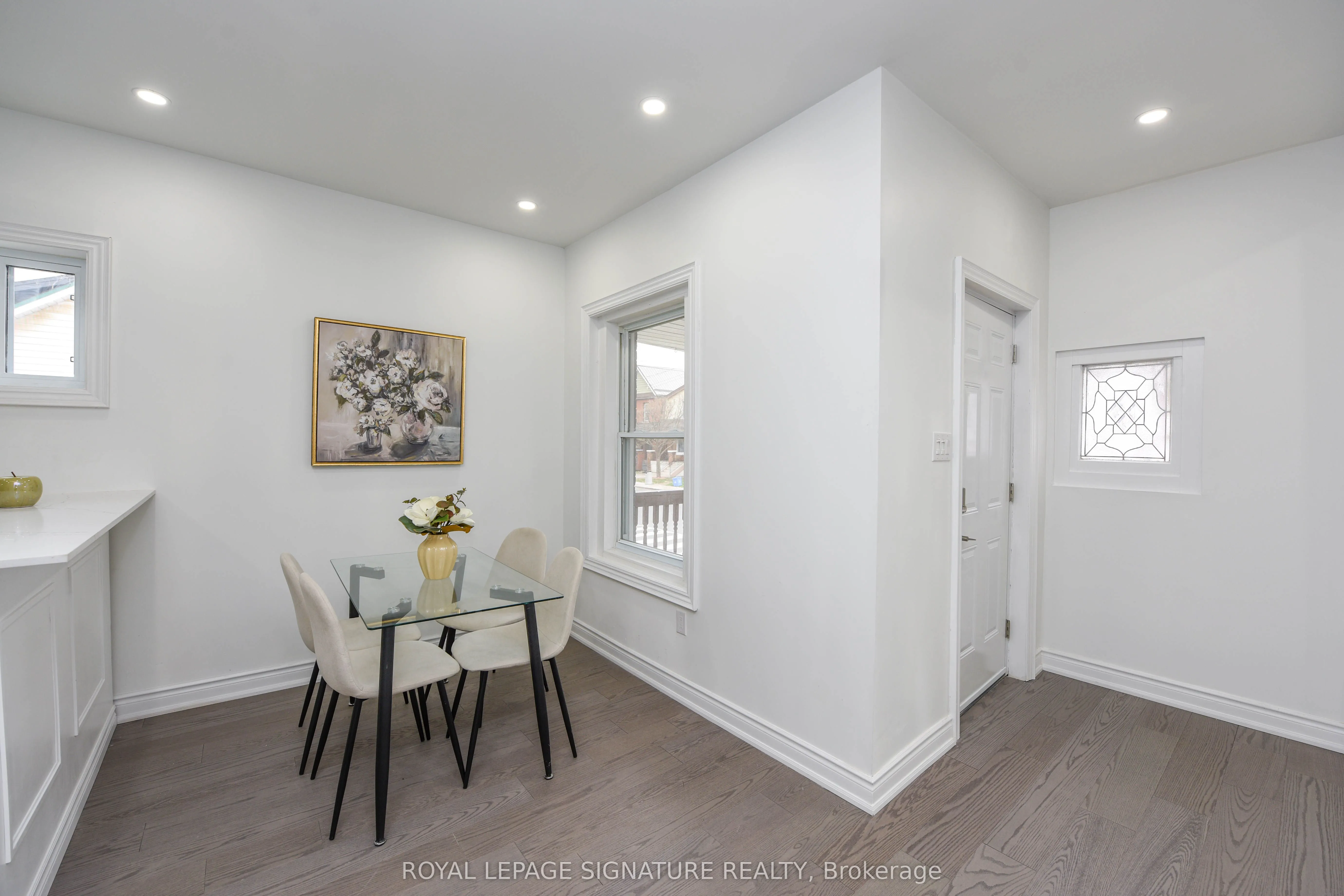 50 Barnesdale Avenue N