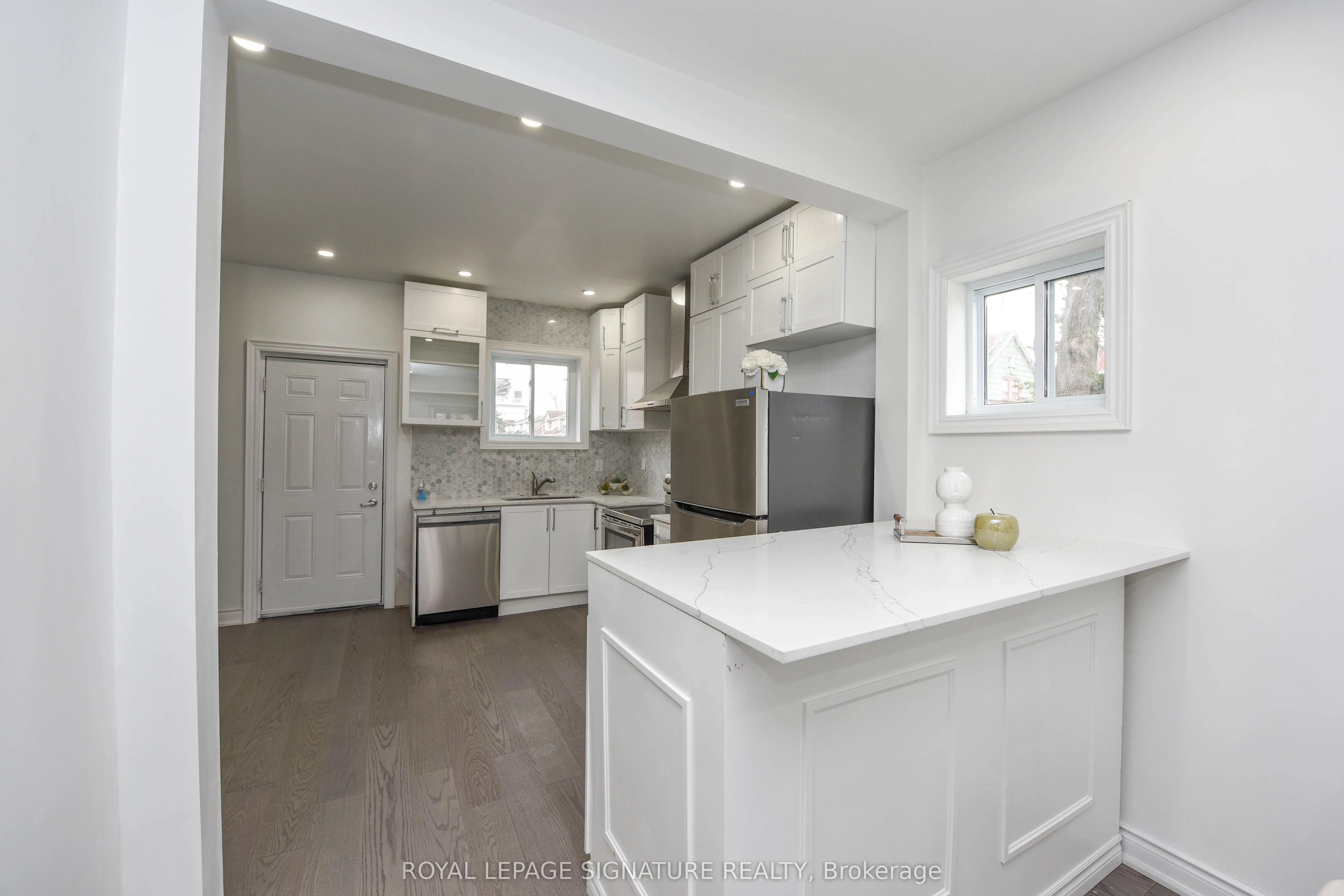50 Barnesdale Avenue N