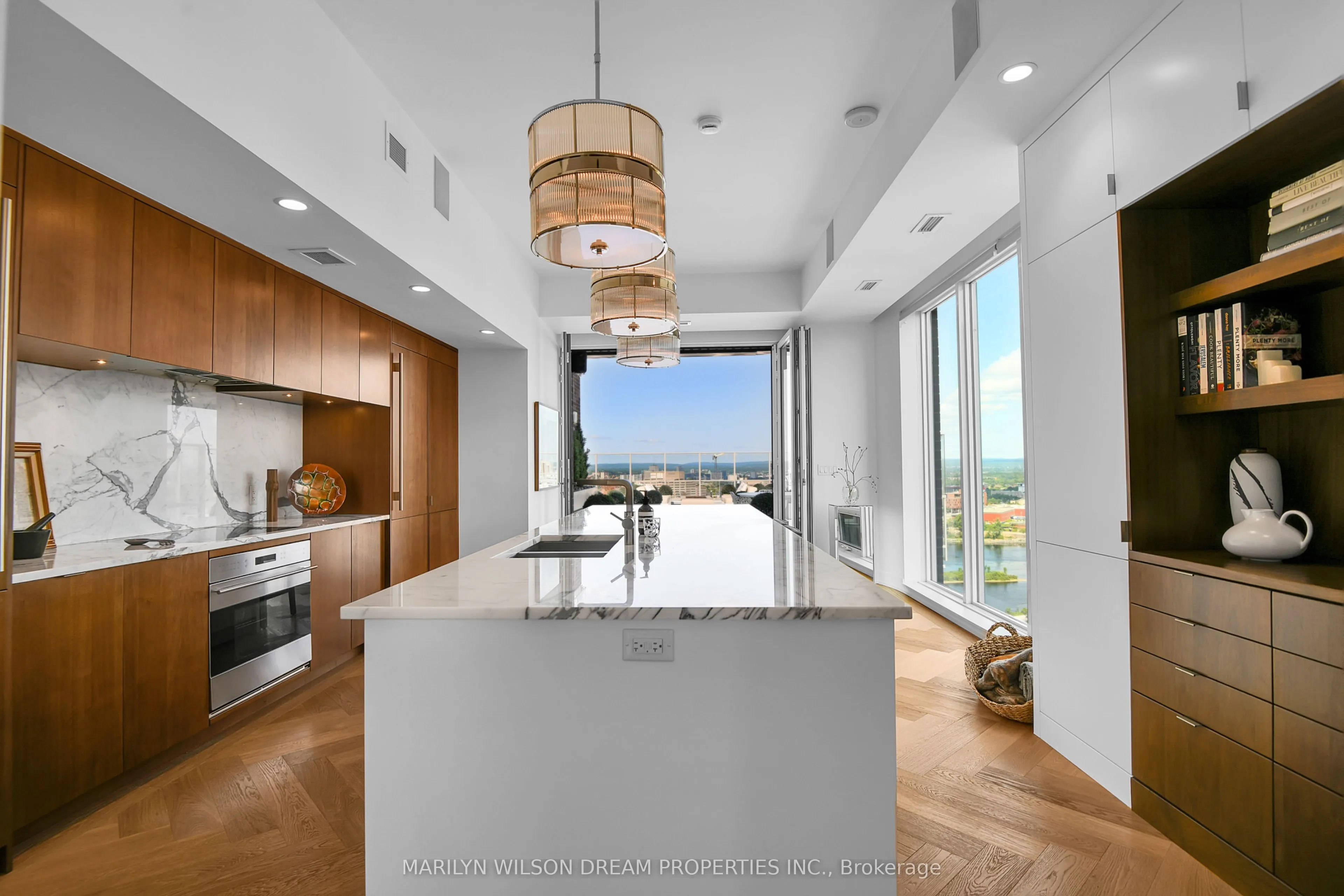 428 Sparks Street, #2101