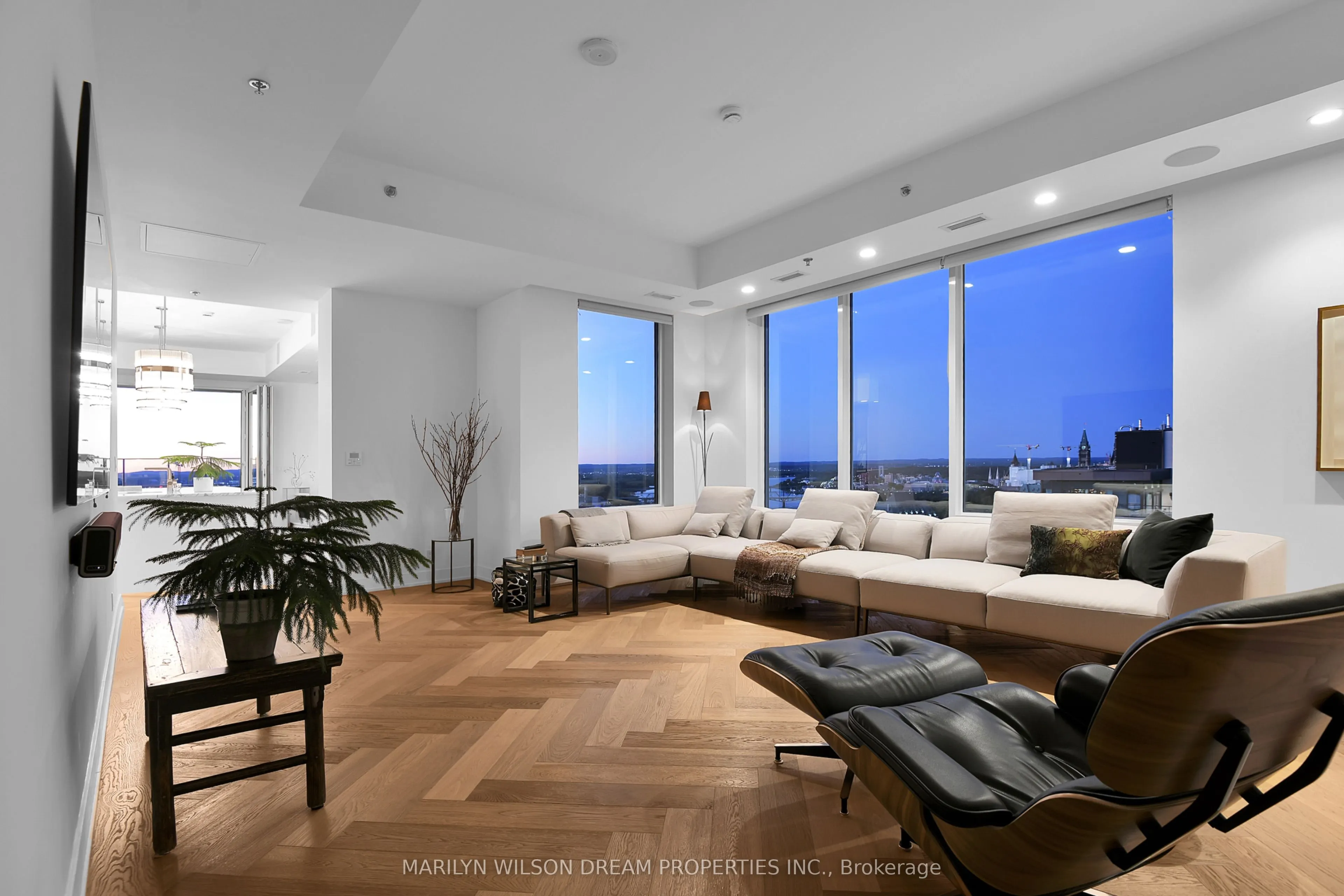 428 Sparks Street, #2101