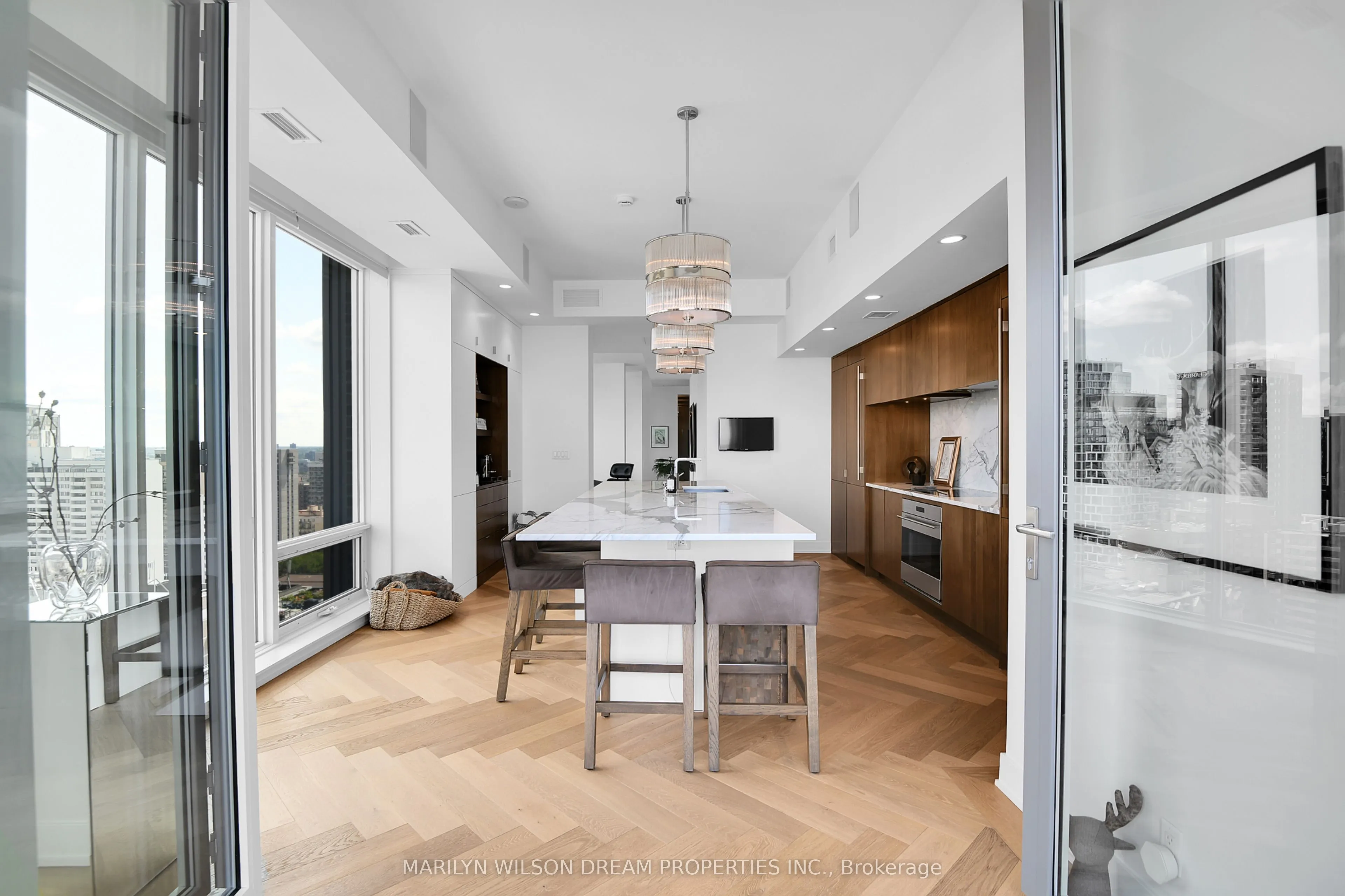 428 Sparks Street, #2101