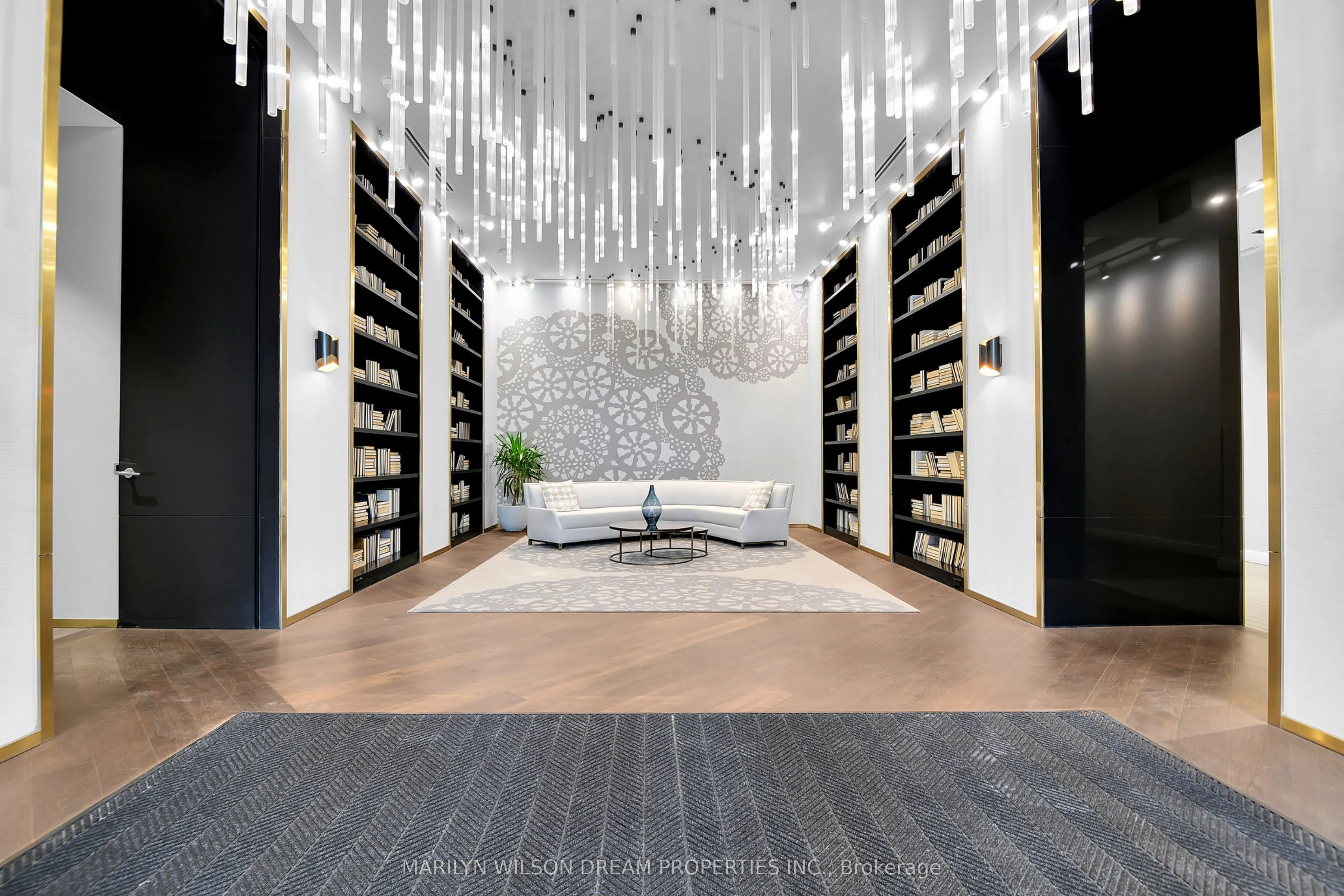 428 Sparks Street, #2101