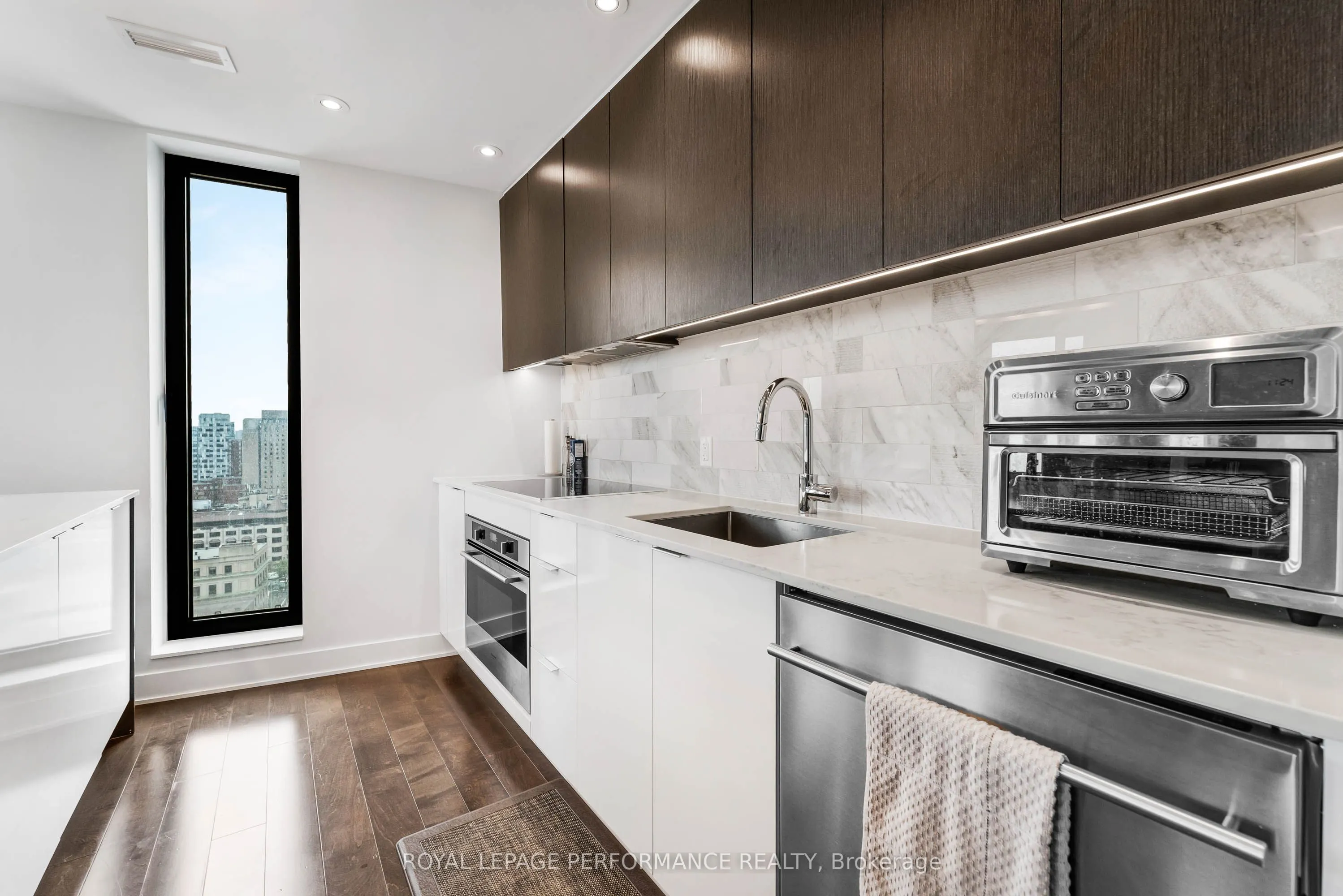 20 Daly Avenue, #1810