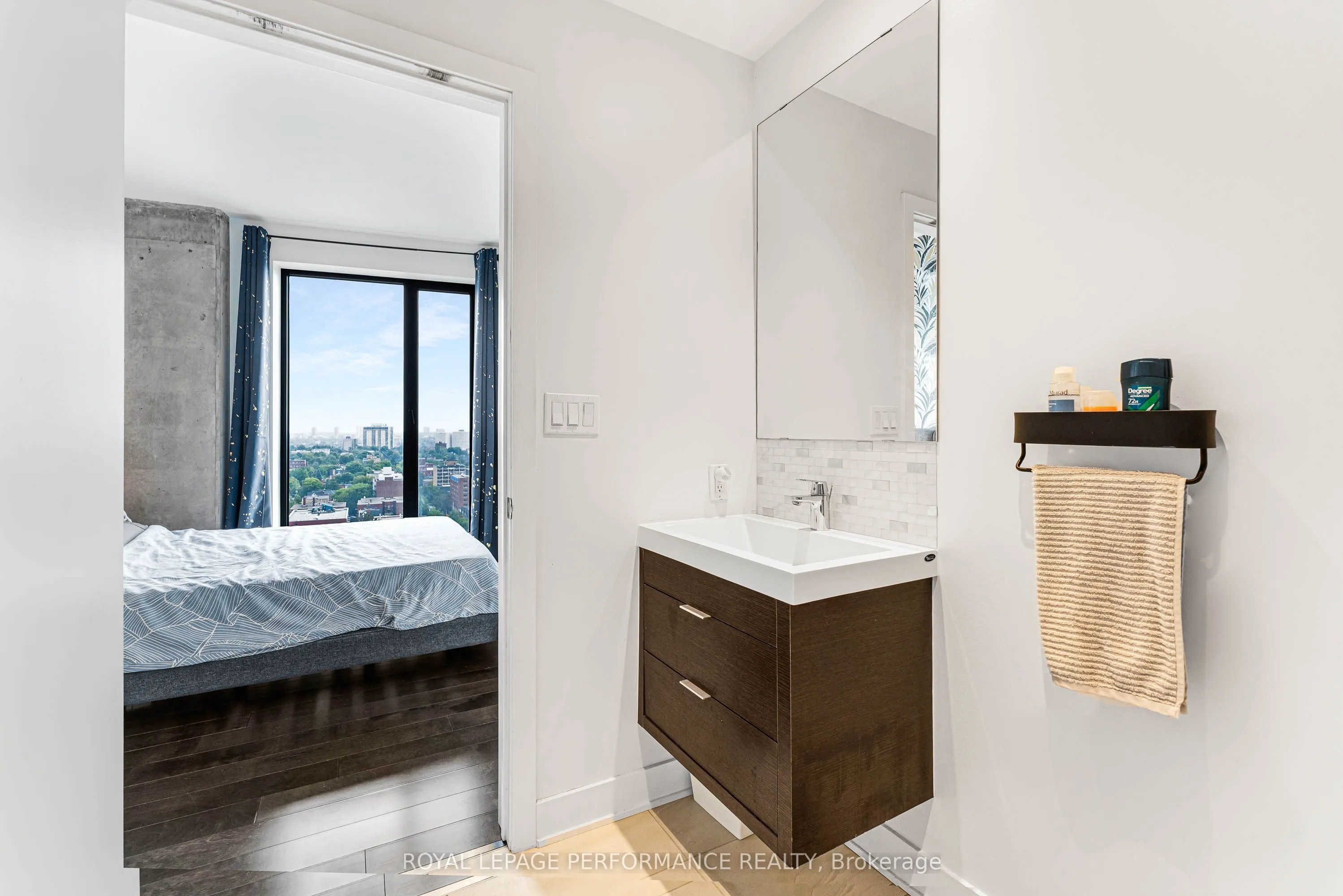 20 Daly Avenue, #1810
