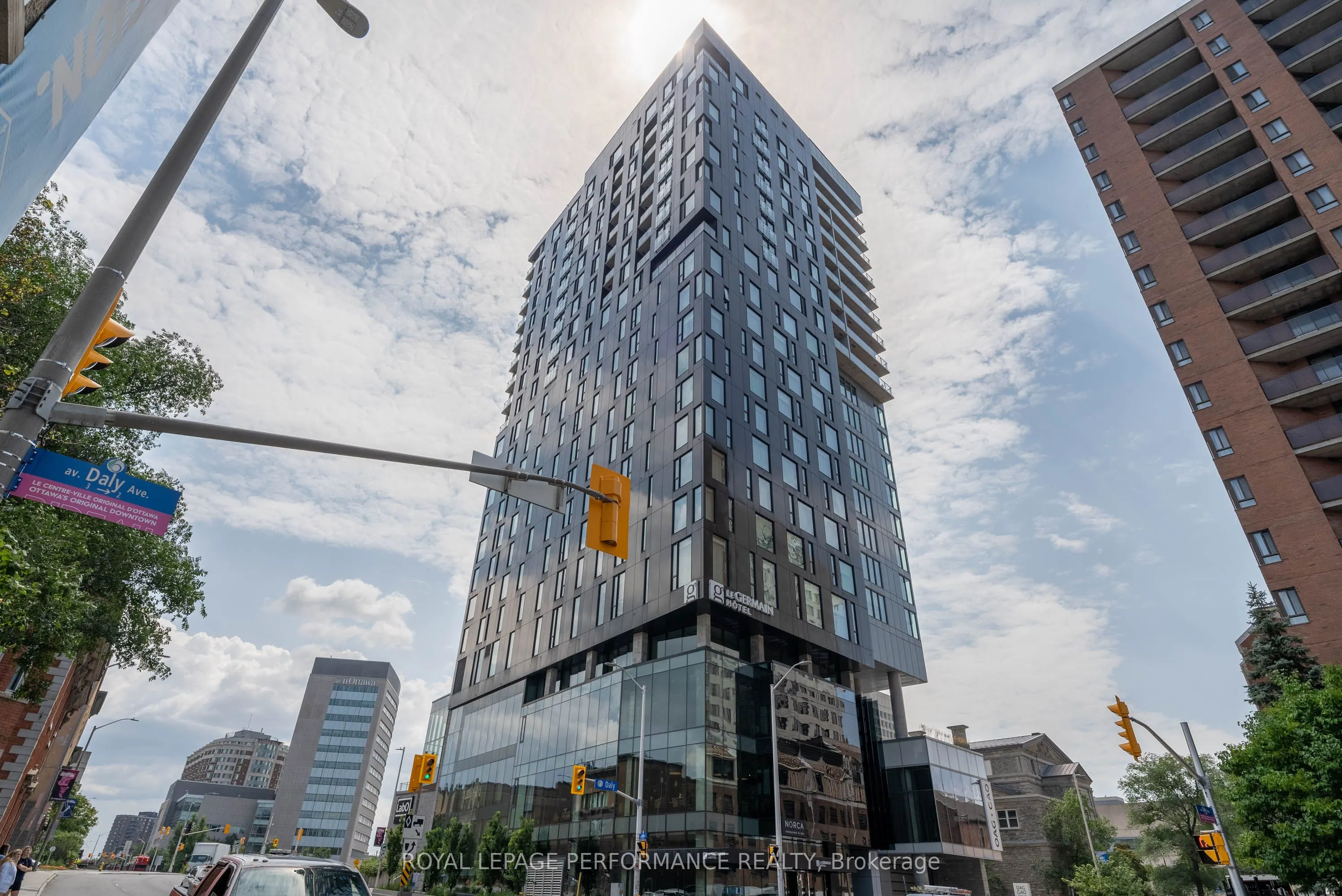 20 Daly Avenue, #1810