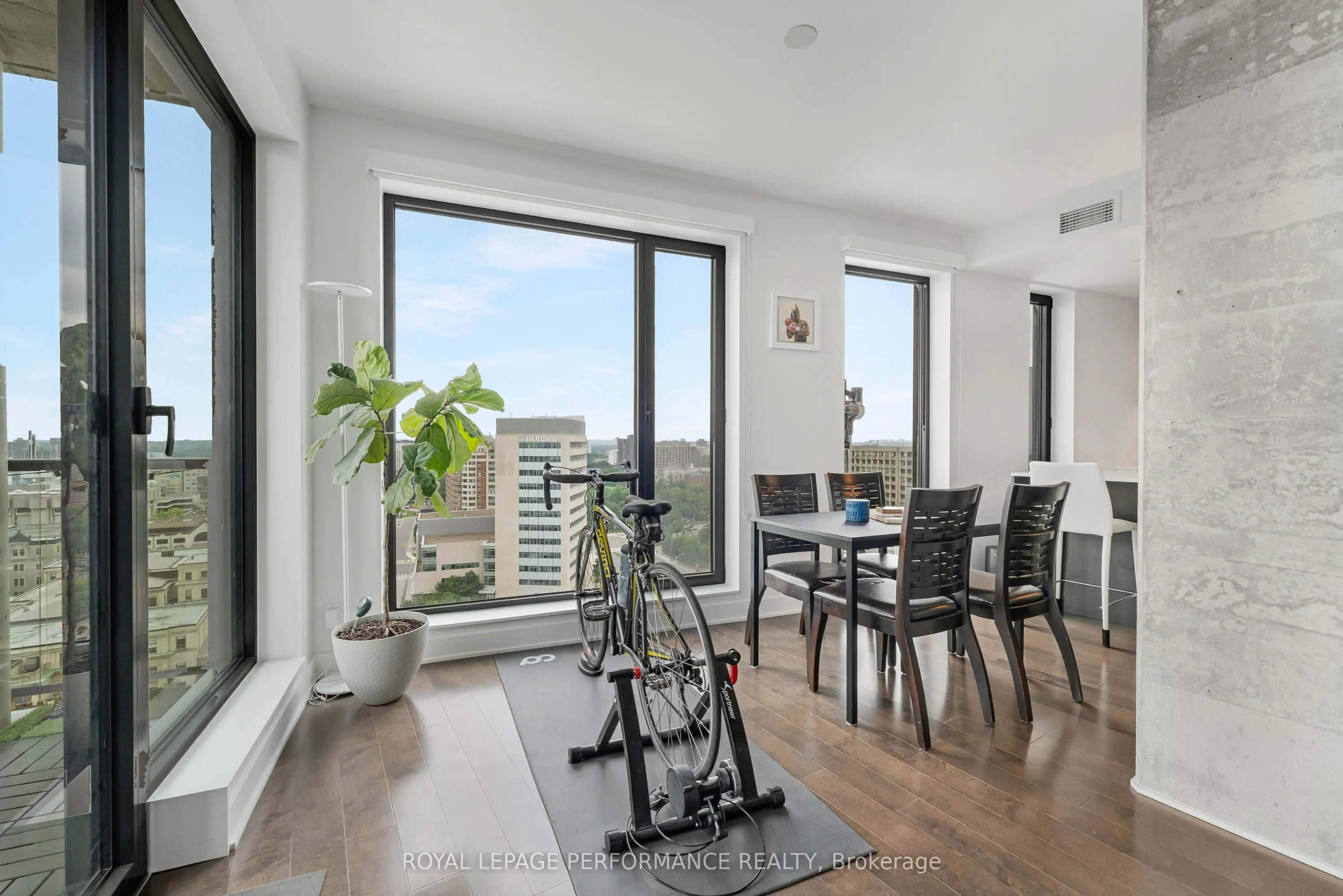 20 Daly Avenue, #1810
