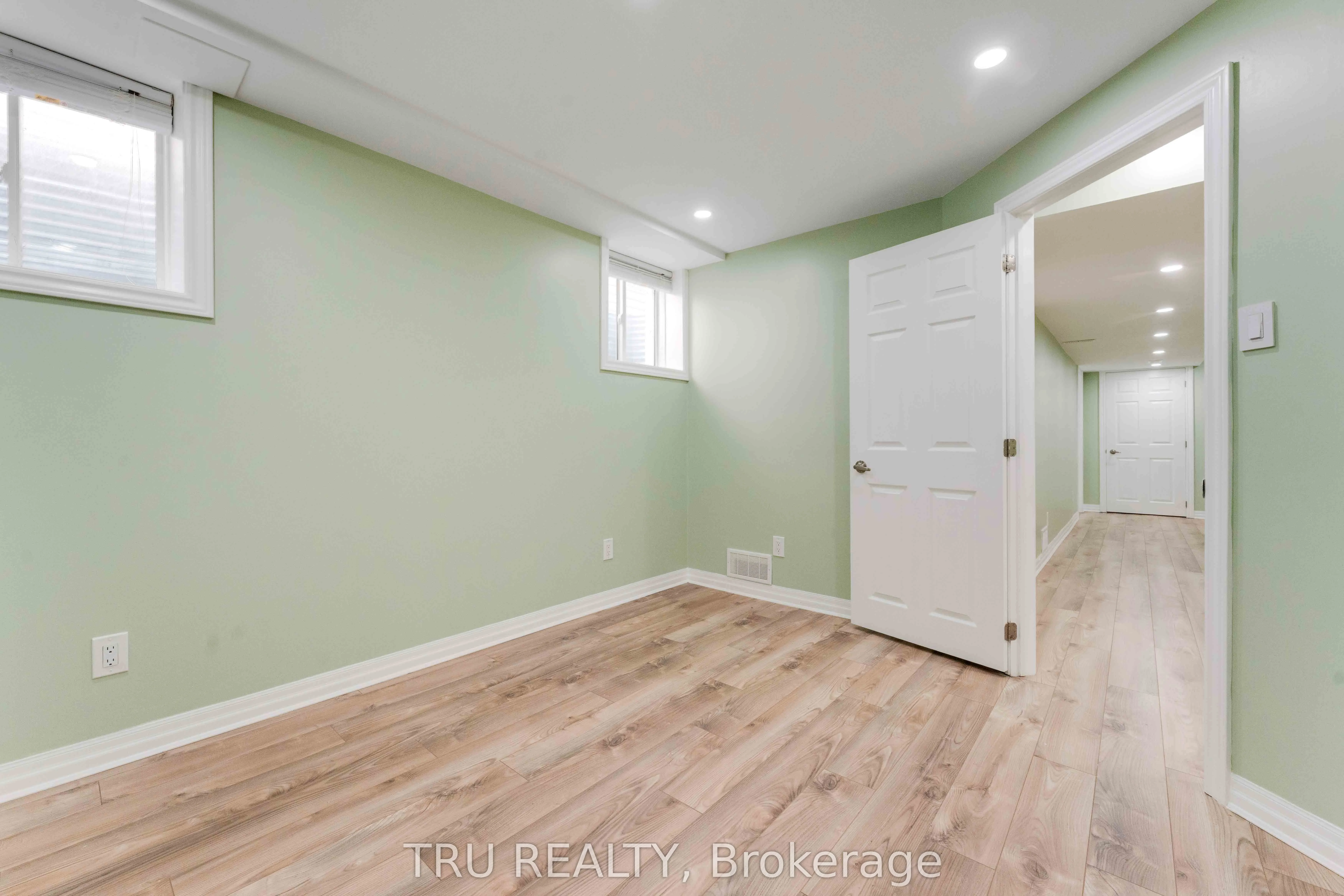 352 Meadowbreeze Drive