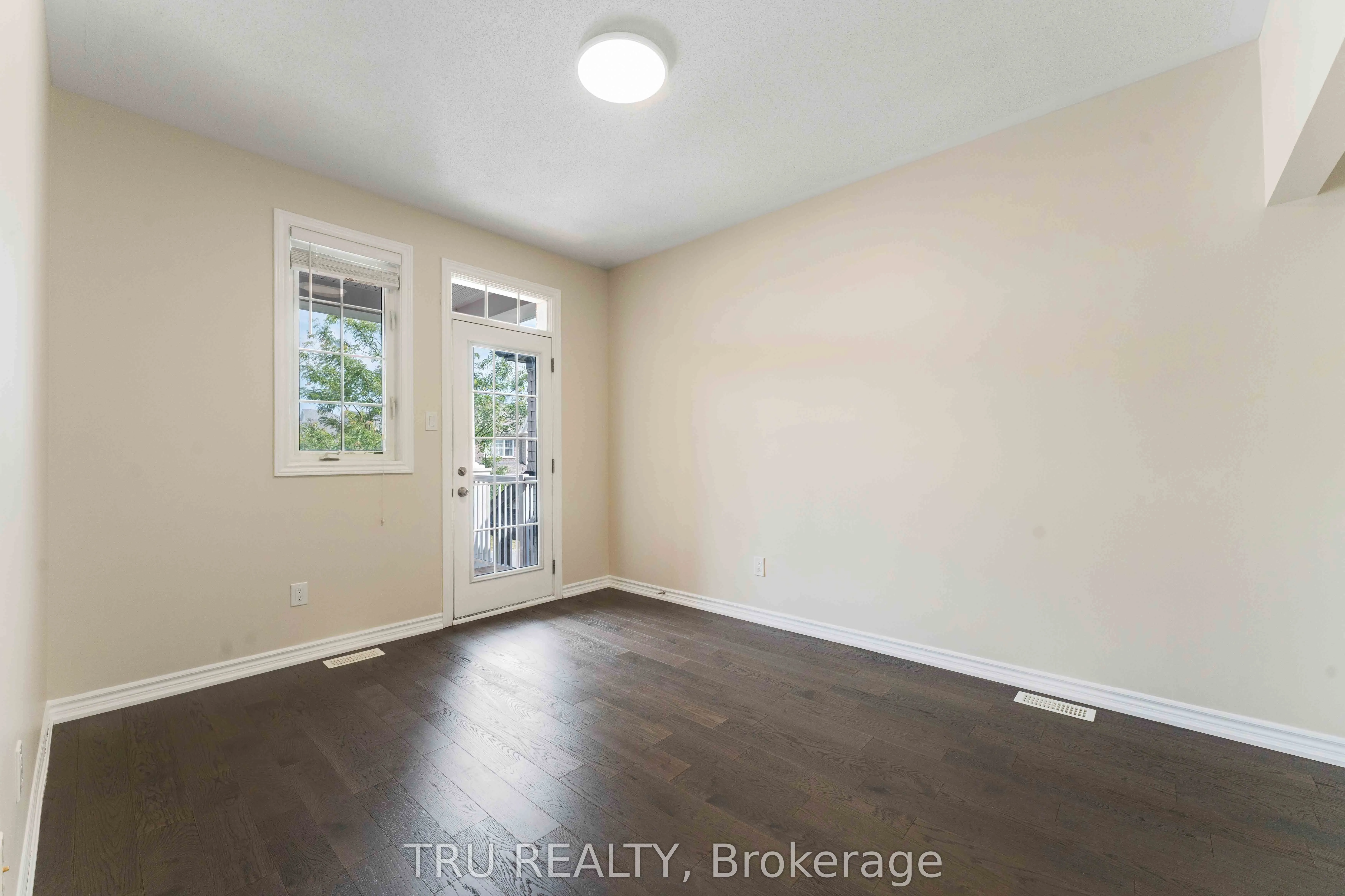 352 Meadowbreeze Drive