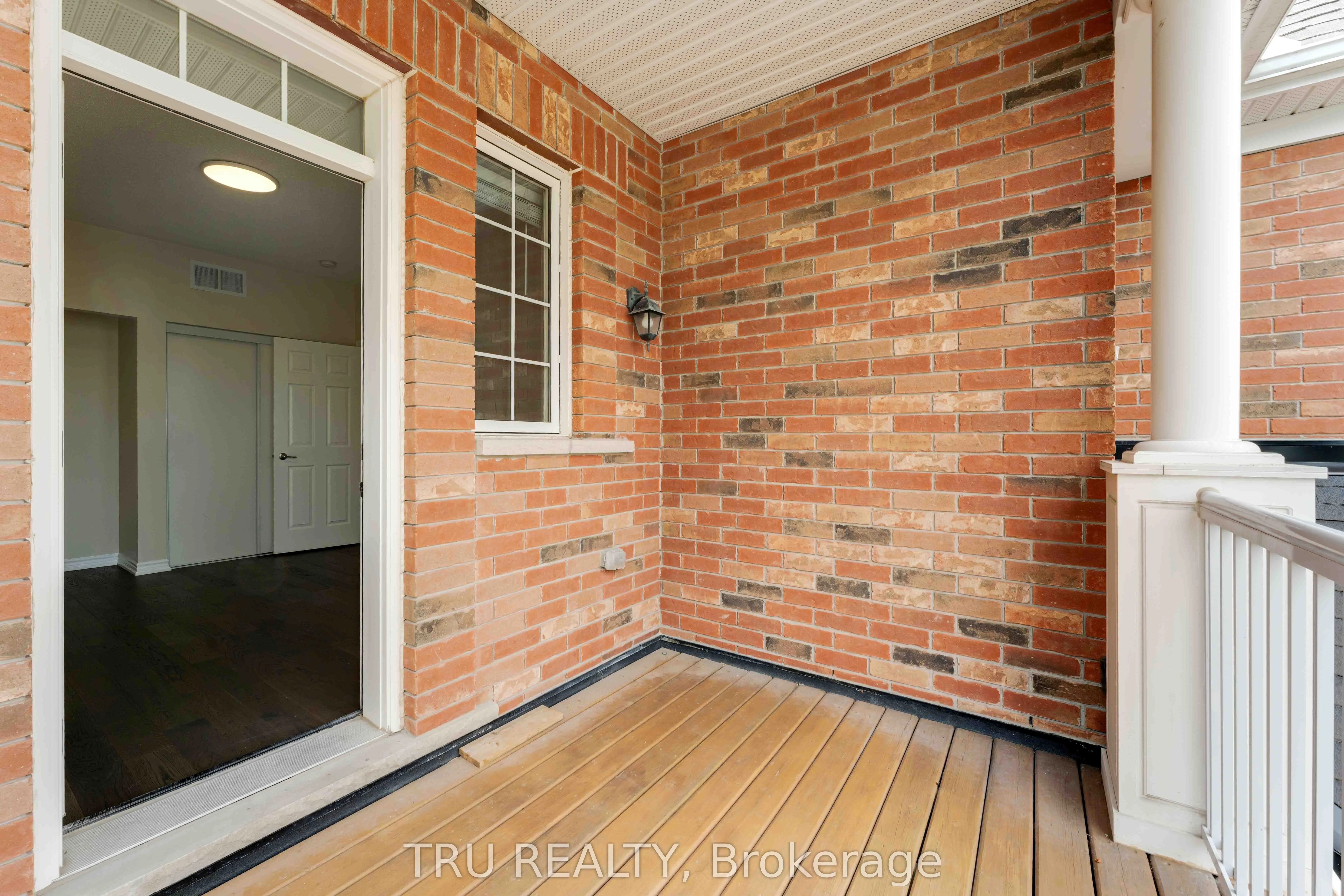 352 Meadowbreeze Drive