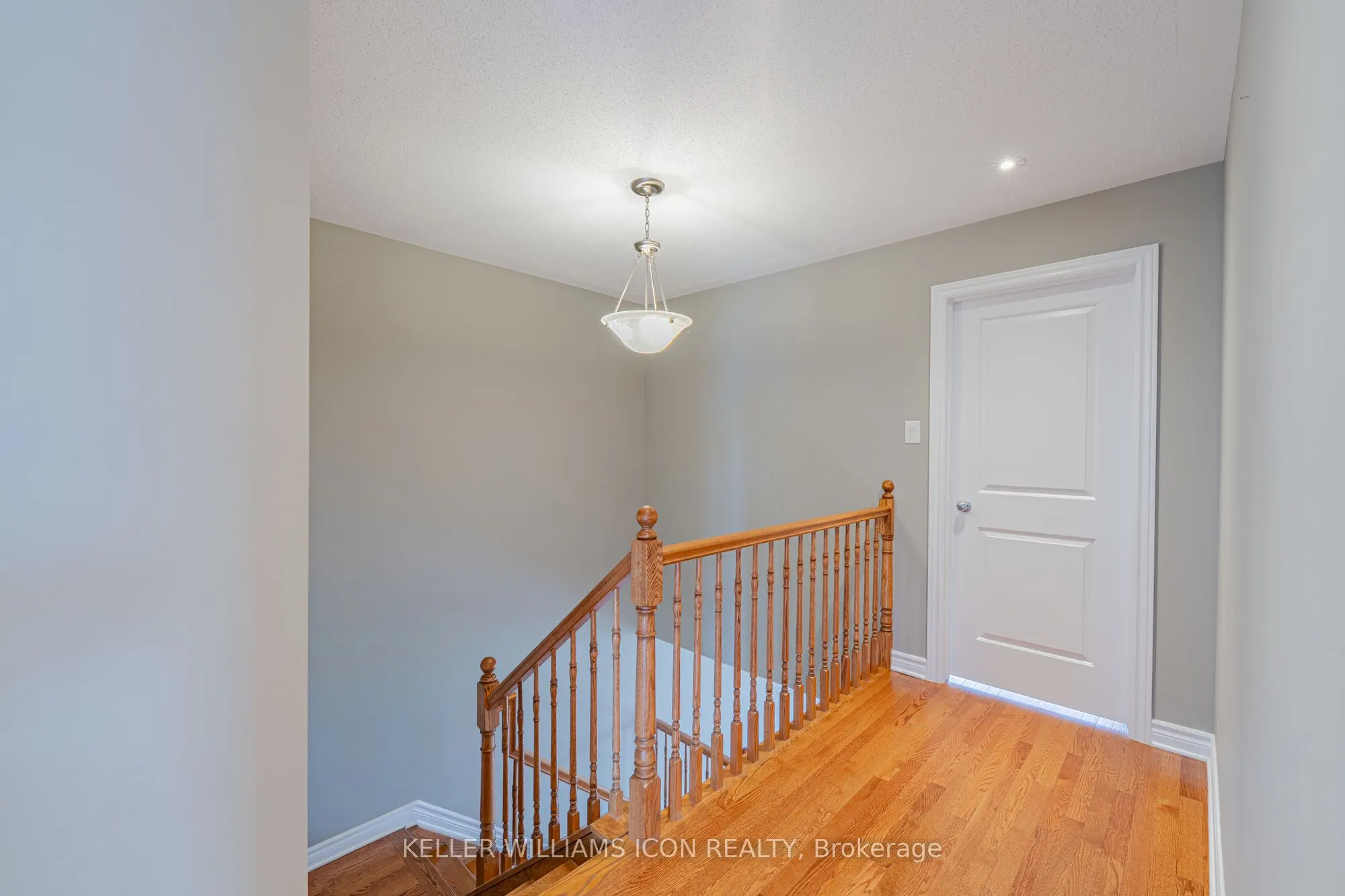 211 Halyard Way