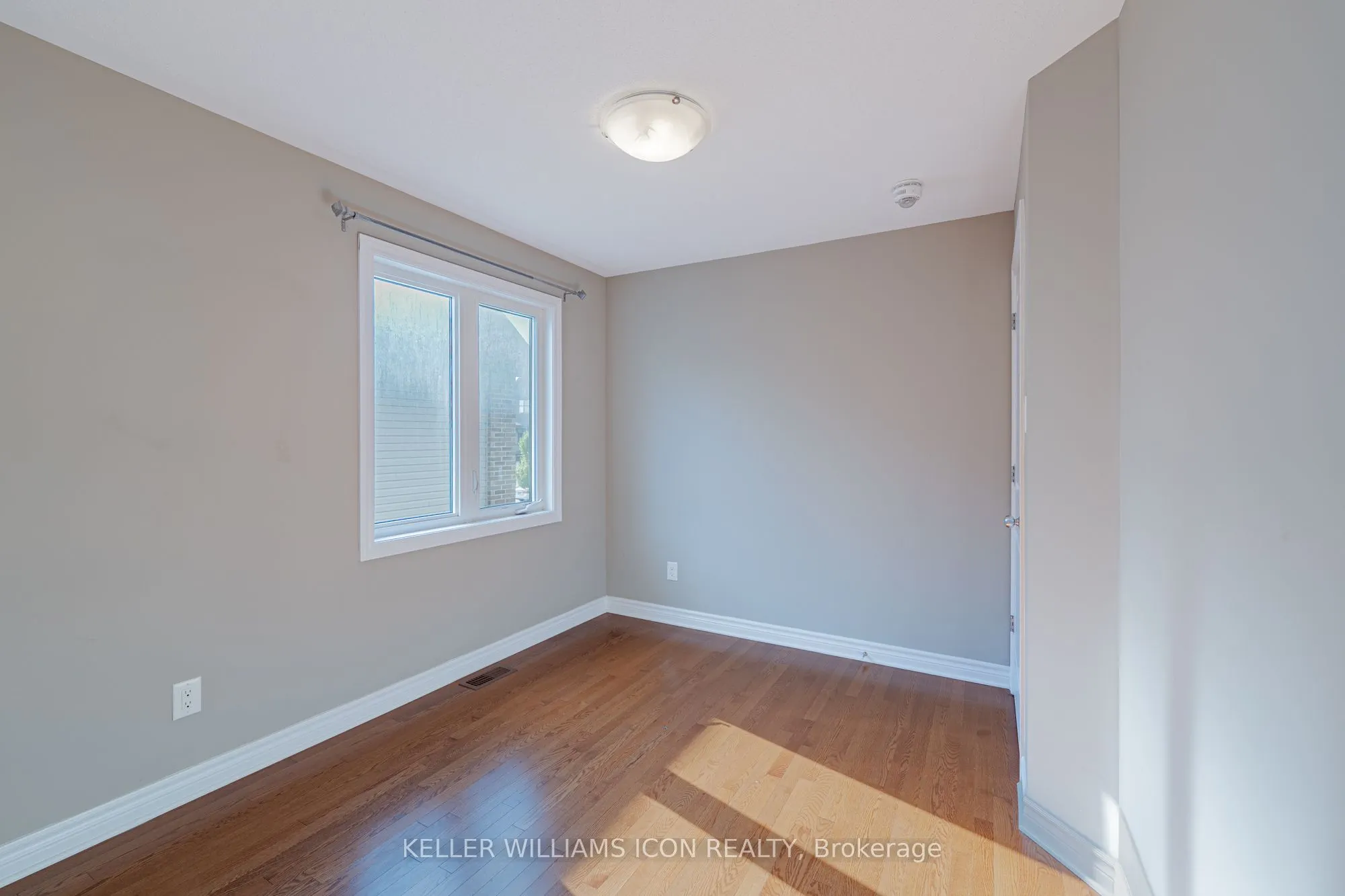 211 Halyard Way