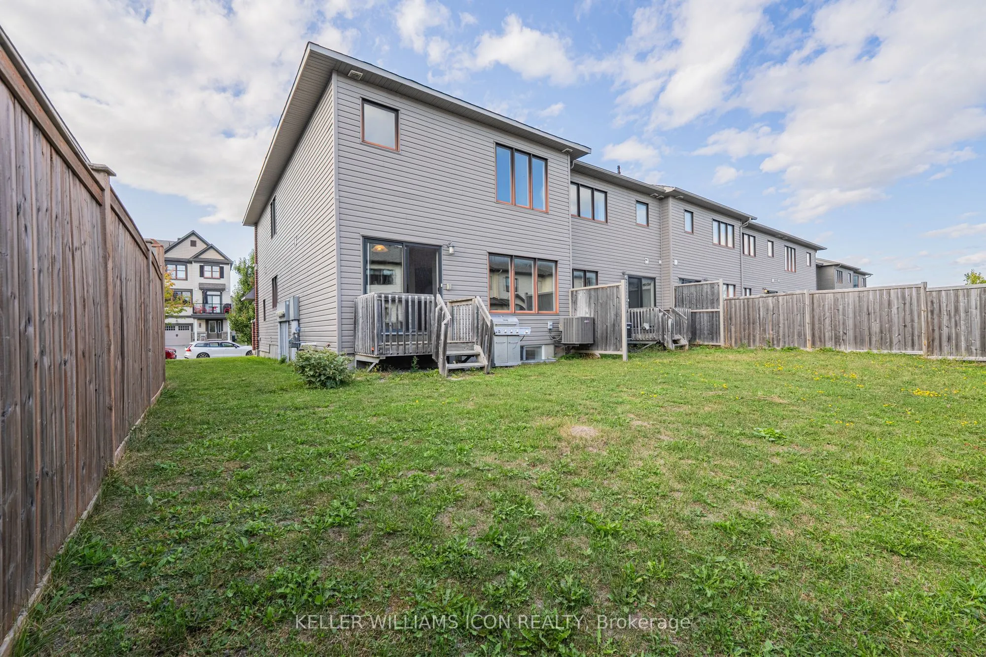 211 Halyard Way