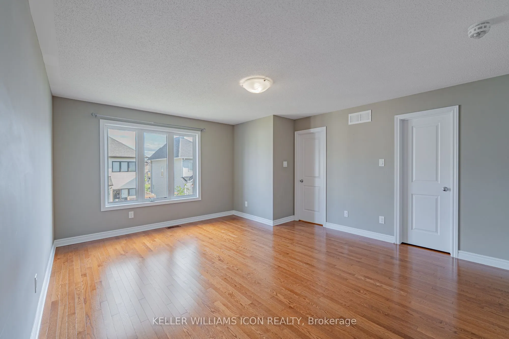211 Halyard Way
