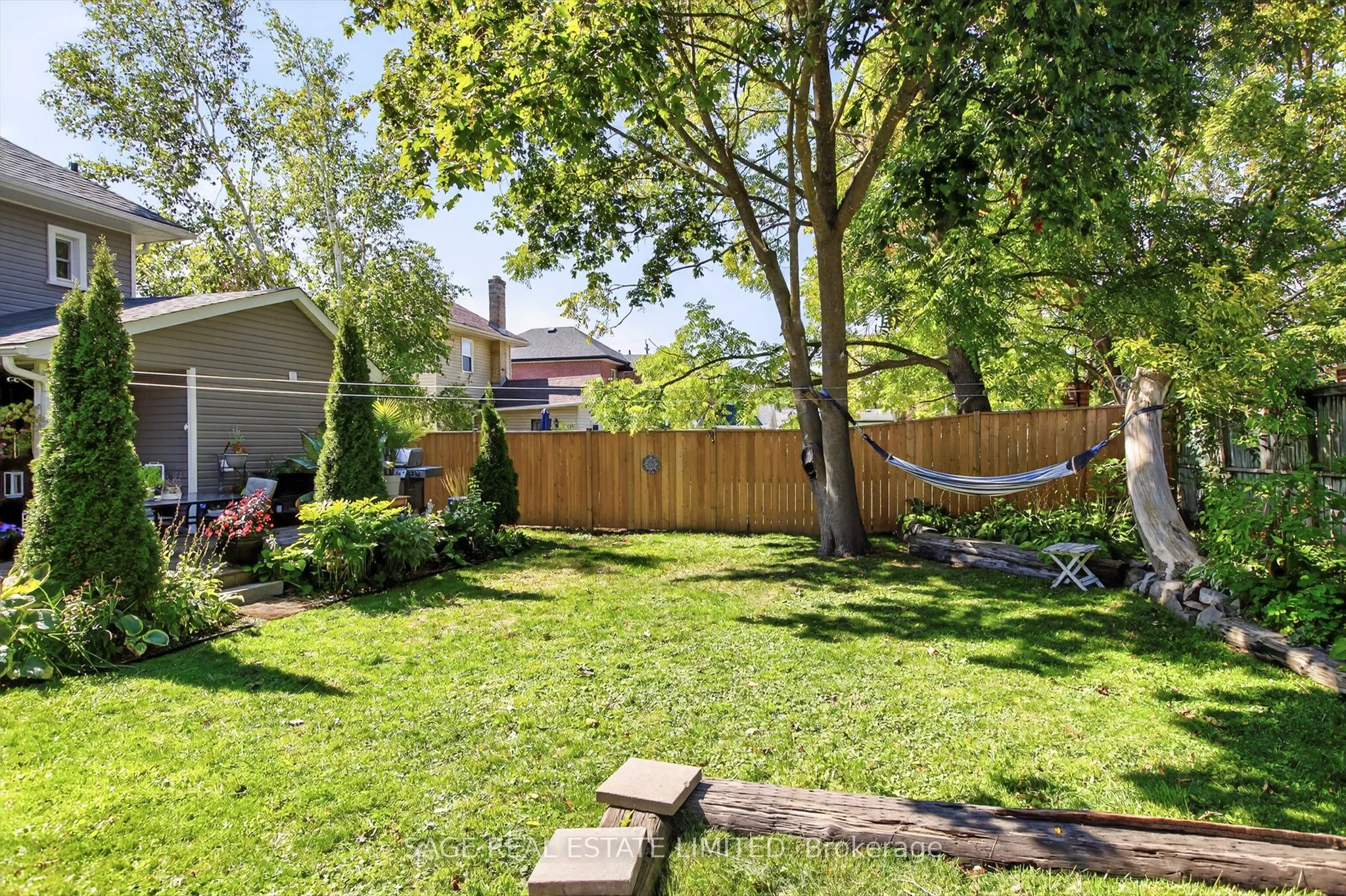 72 Victoria Avenue