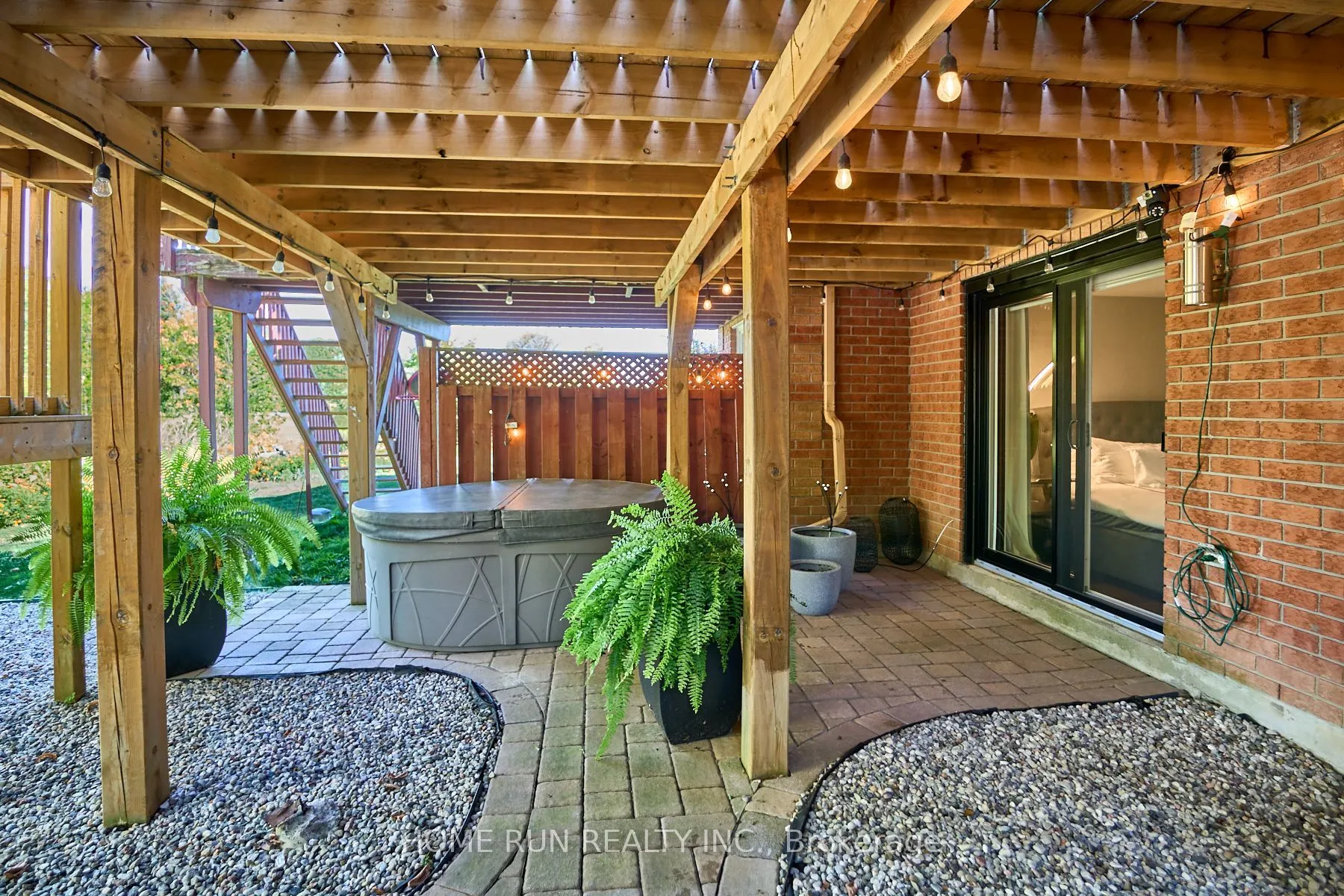 21 Longboat Court