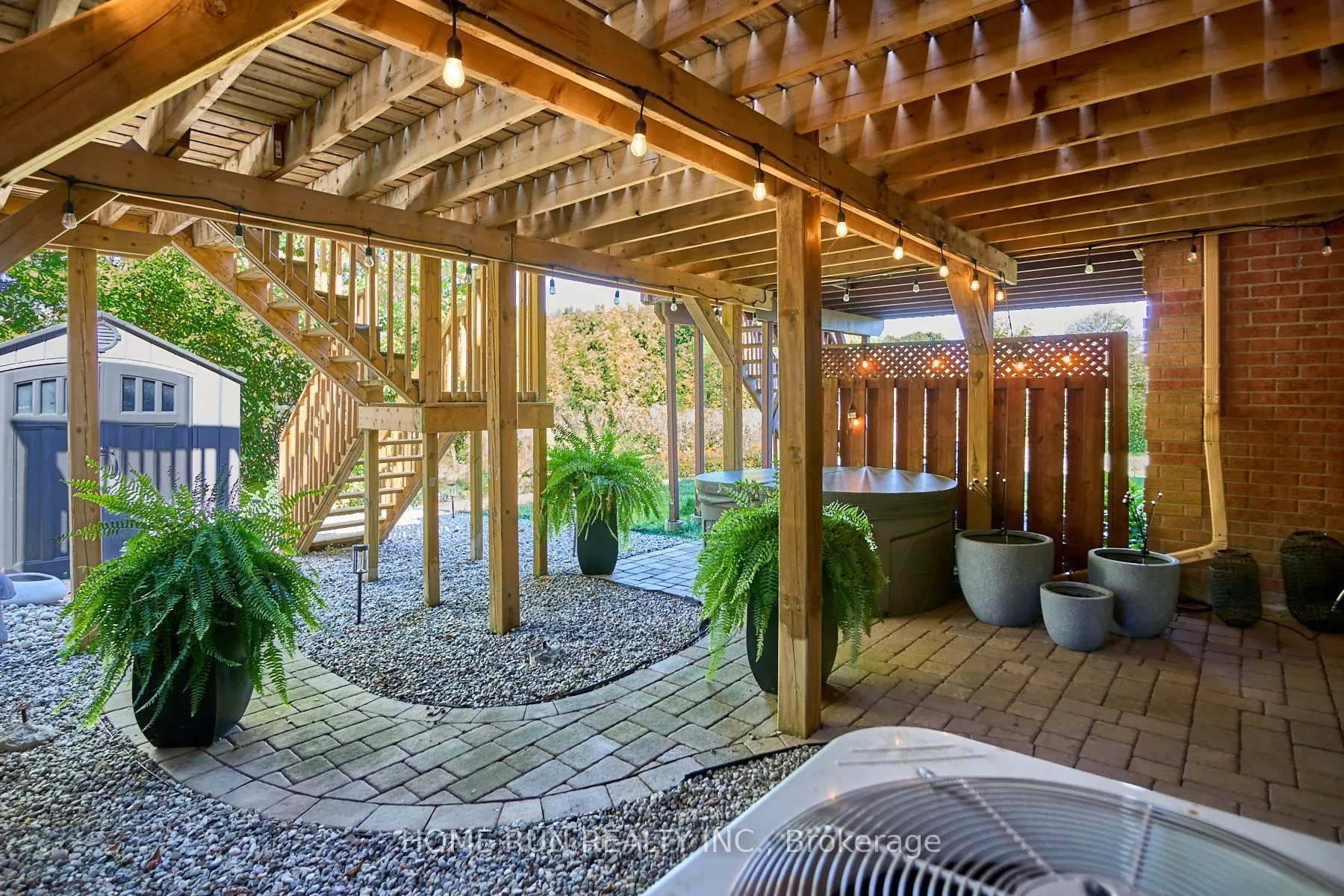 21 Longboat Court