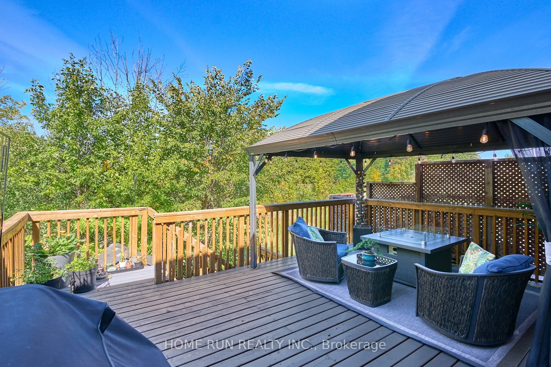 21 Longboat Court