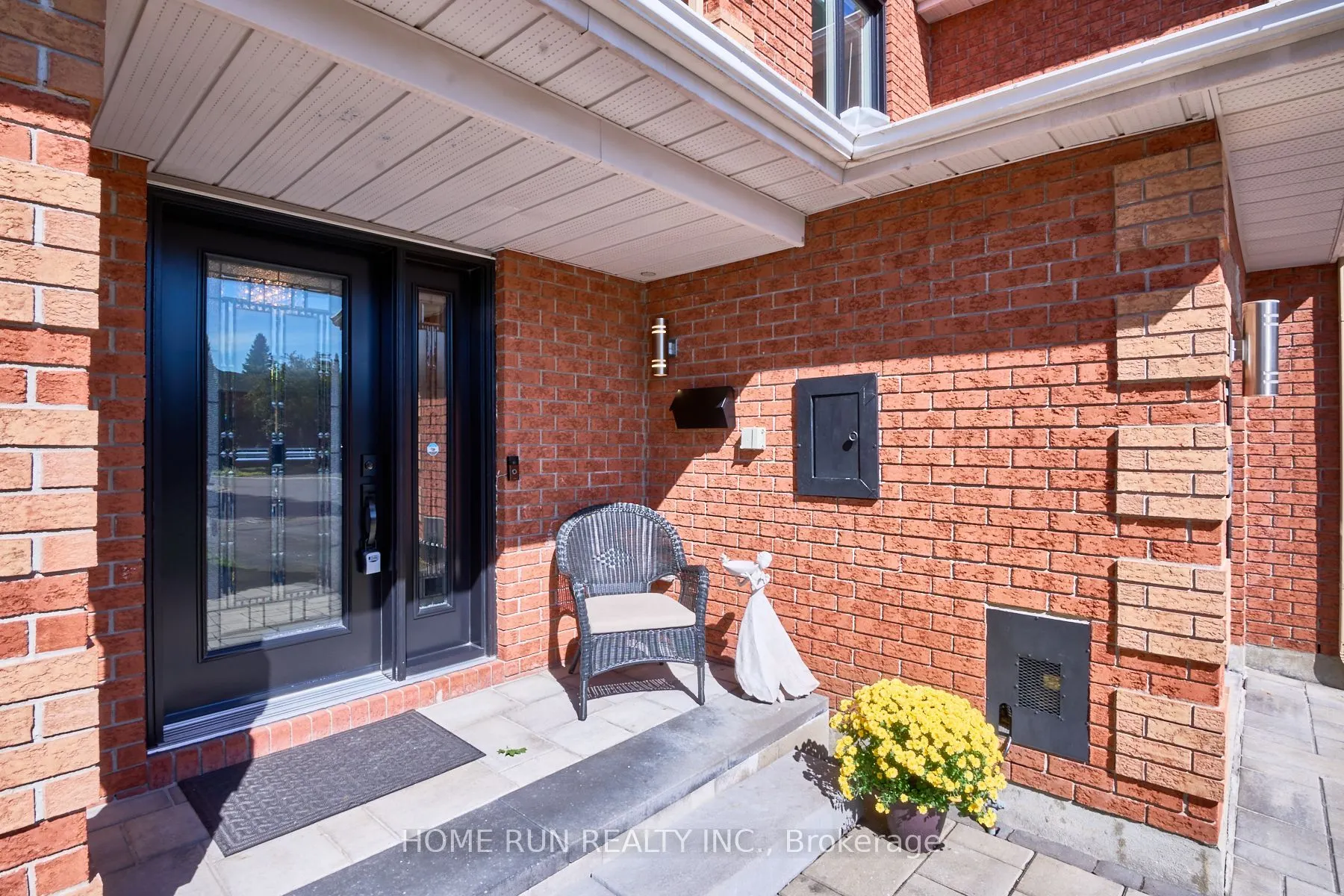 21 Longboat Court